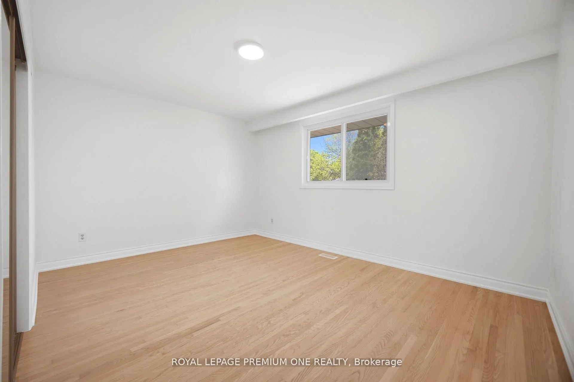 3195 Golden Orchard Drive