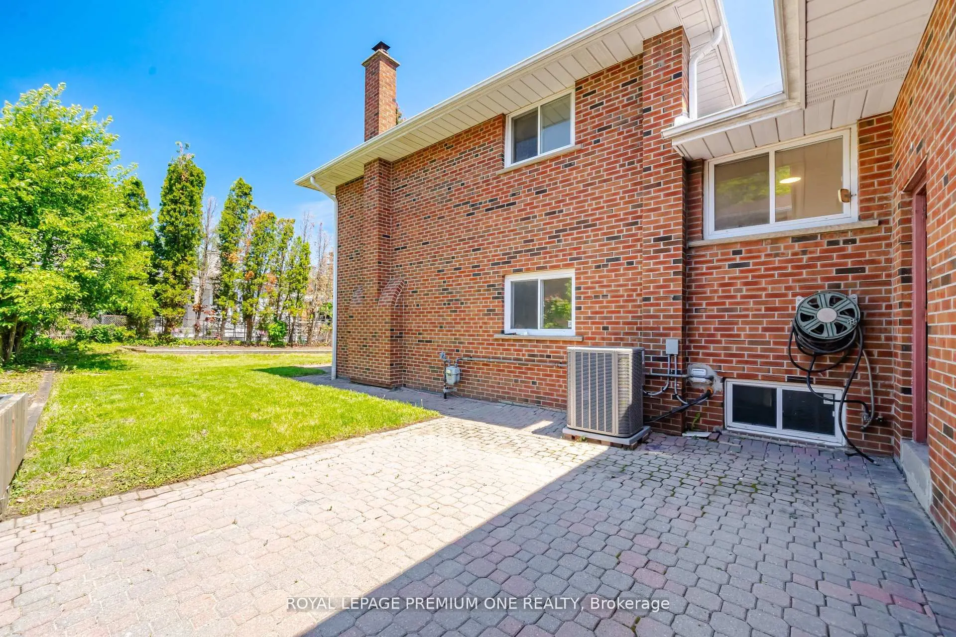 3195 Golden Orchard Drive