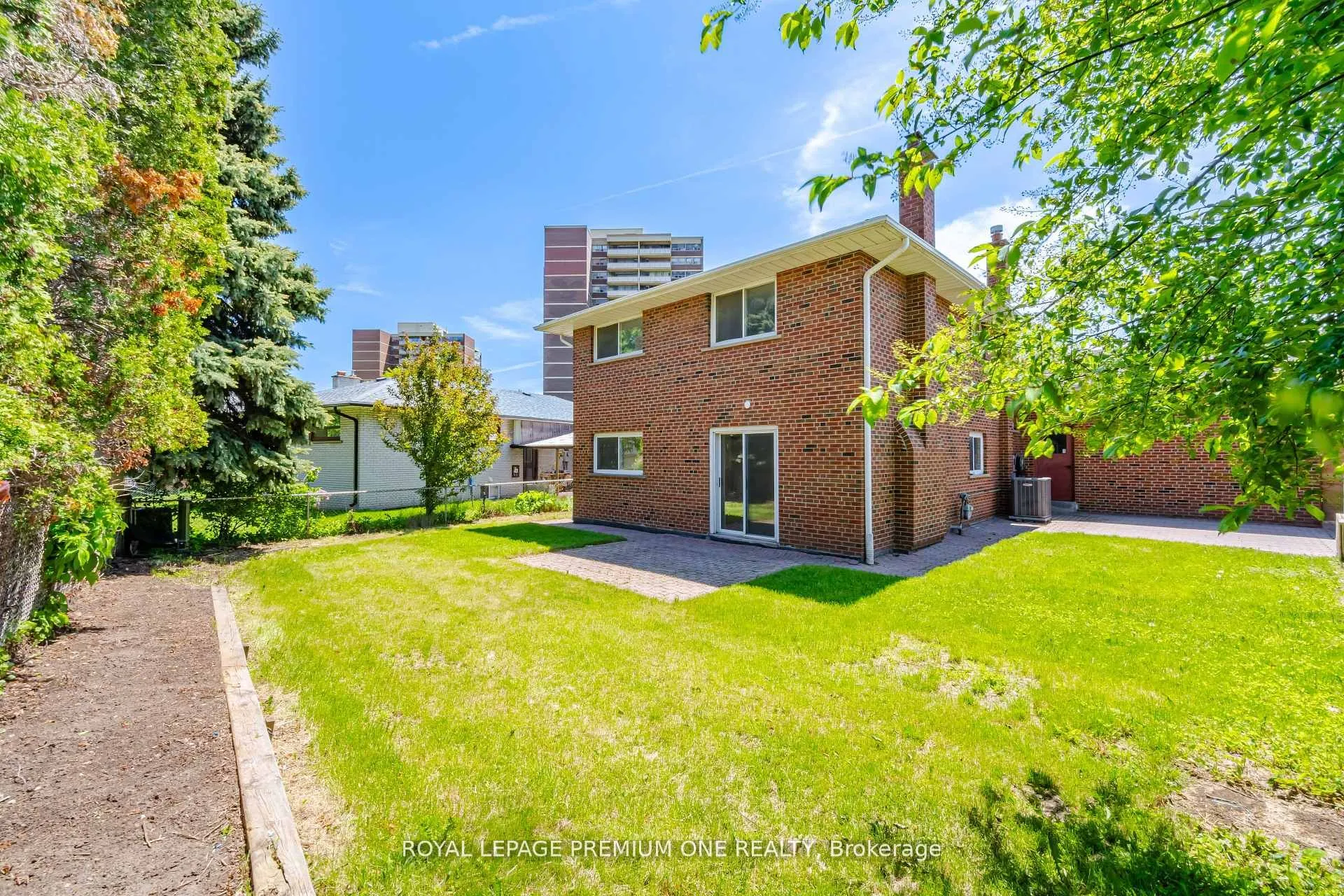 3195 Golden Orchard Drive