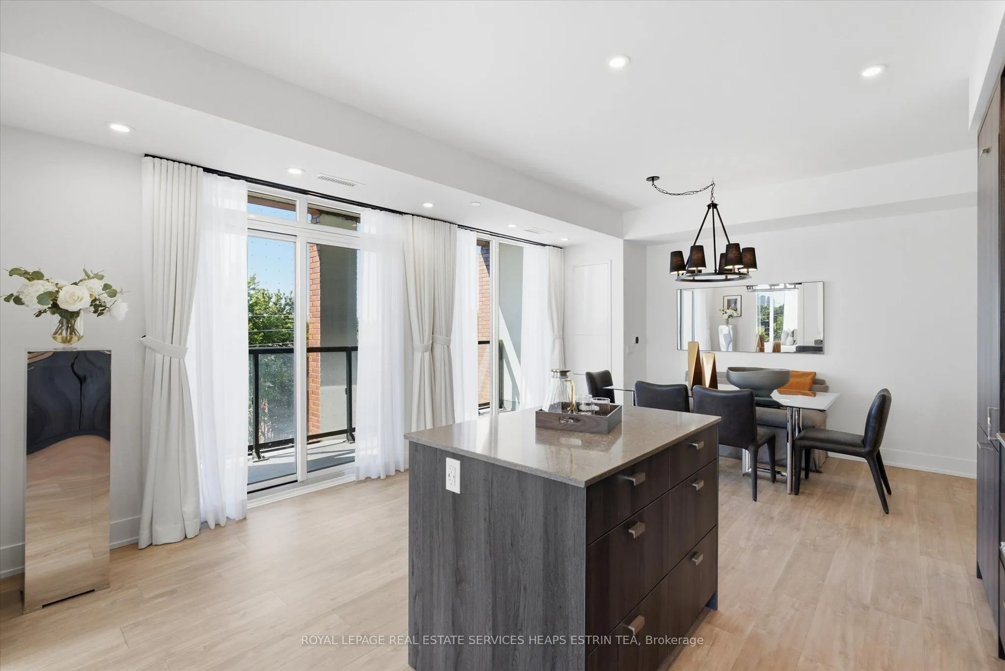 858 Dupont Street #328