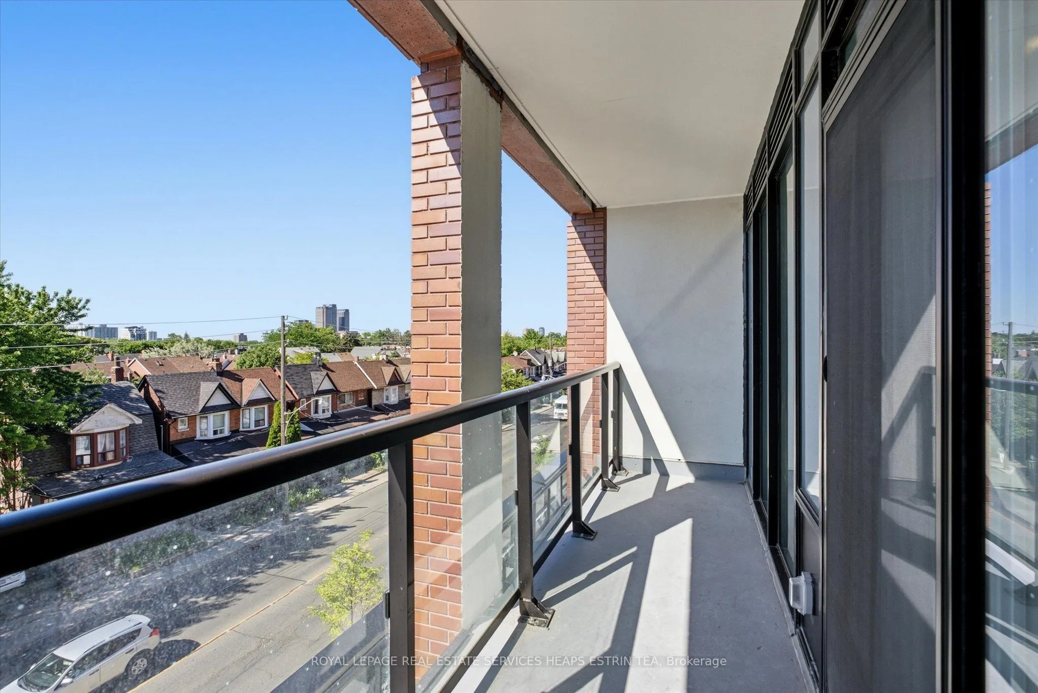 858 Dupont Street #328