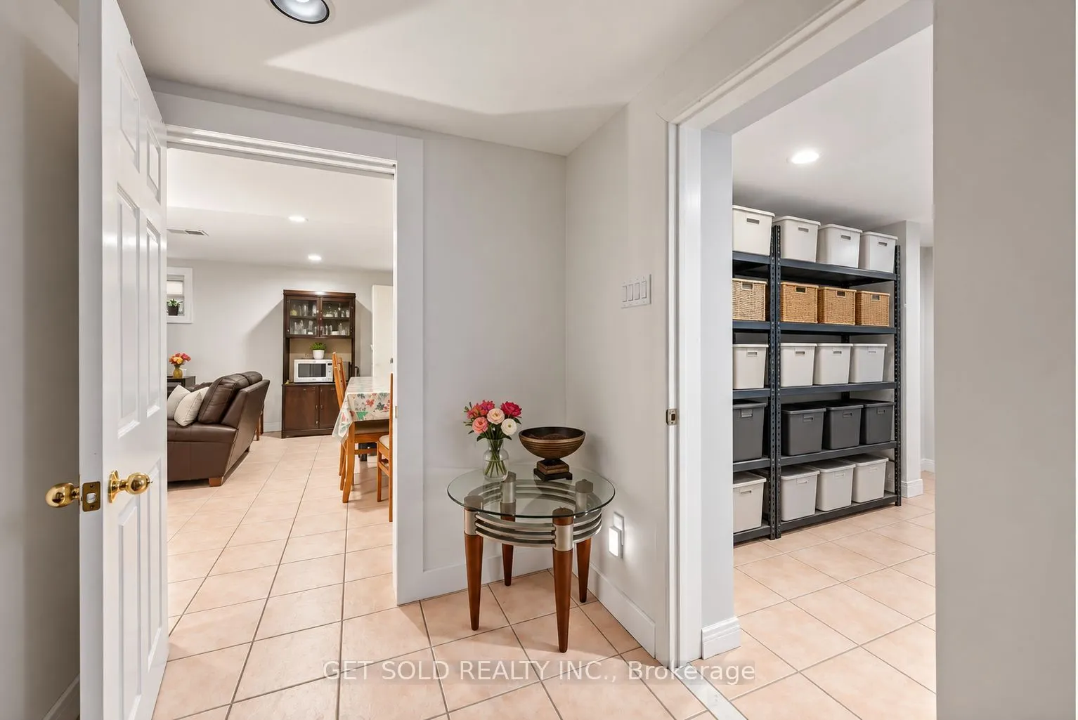 8 Hackmore Avenue