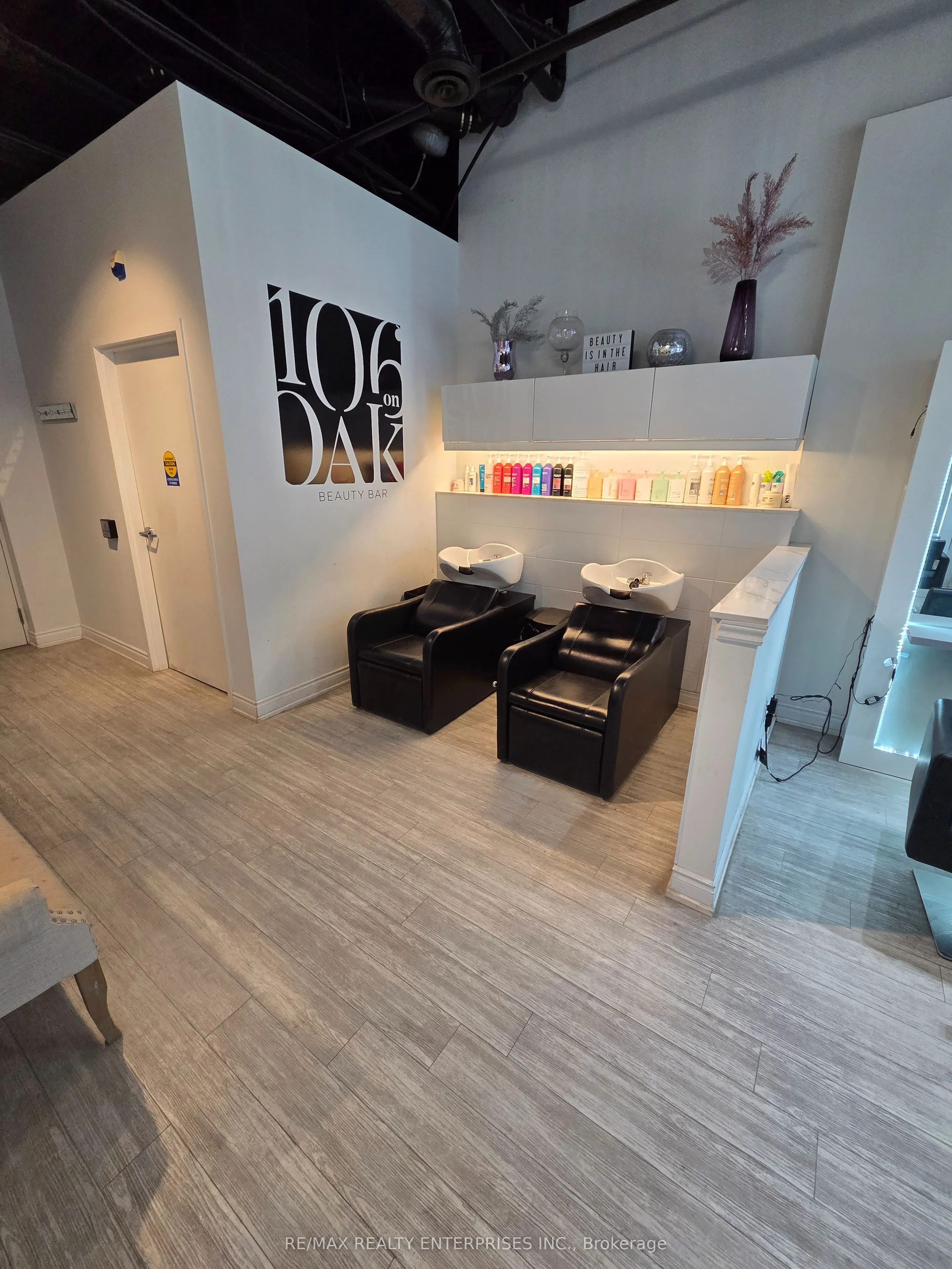 216 Oak Park Boulevard #106