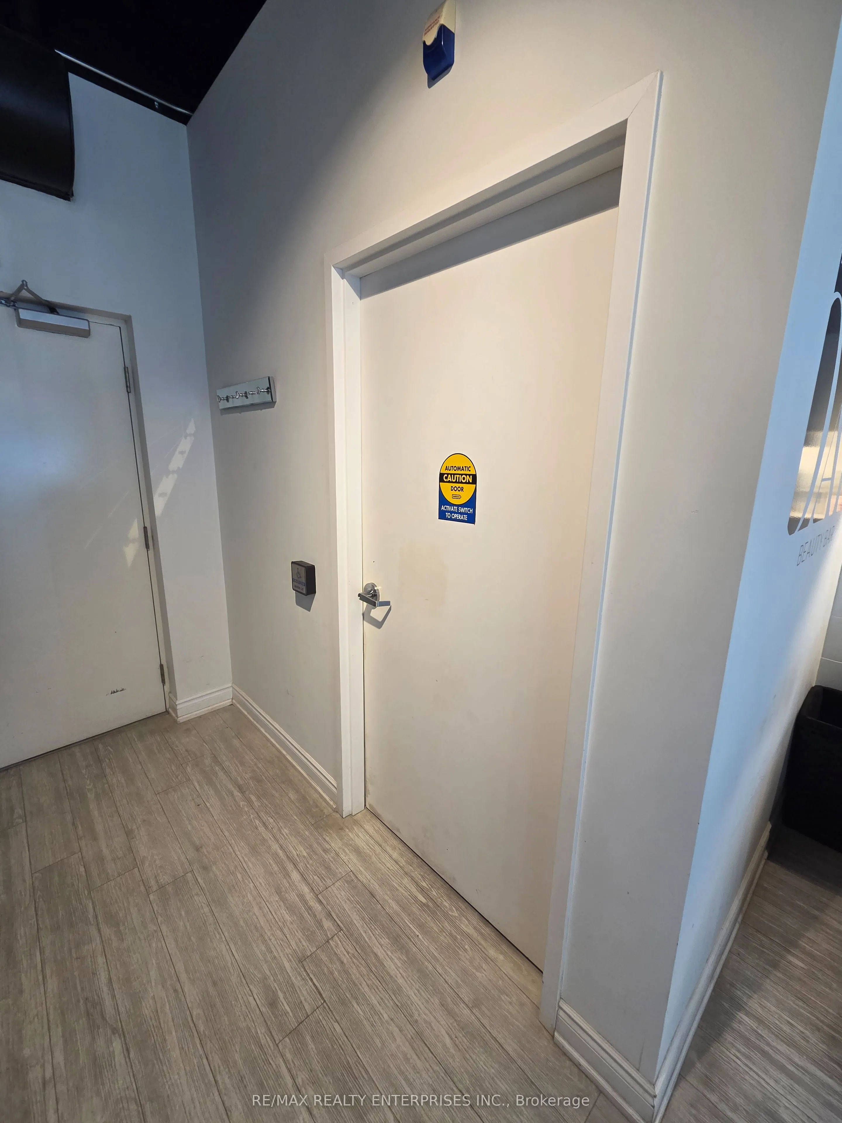 216 Oak Park Boulevard #106