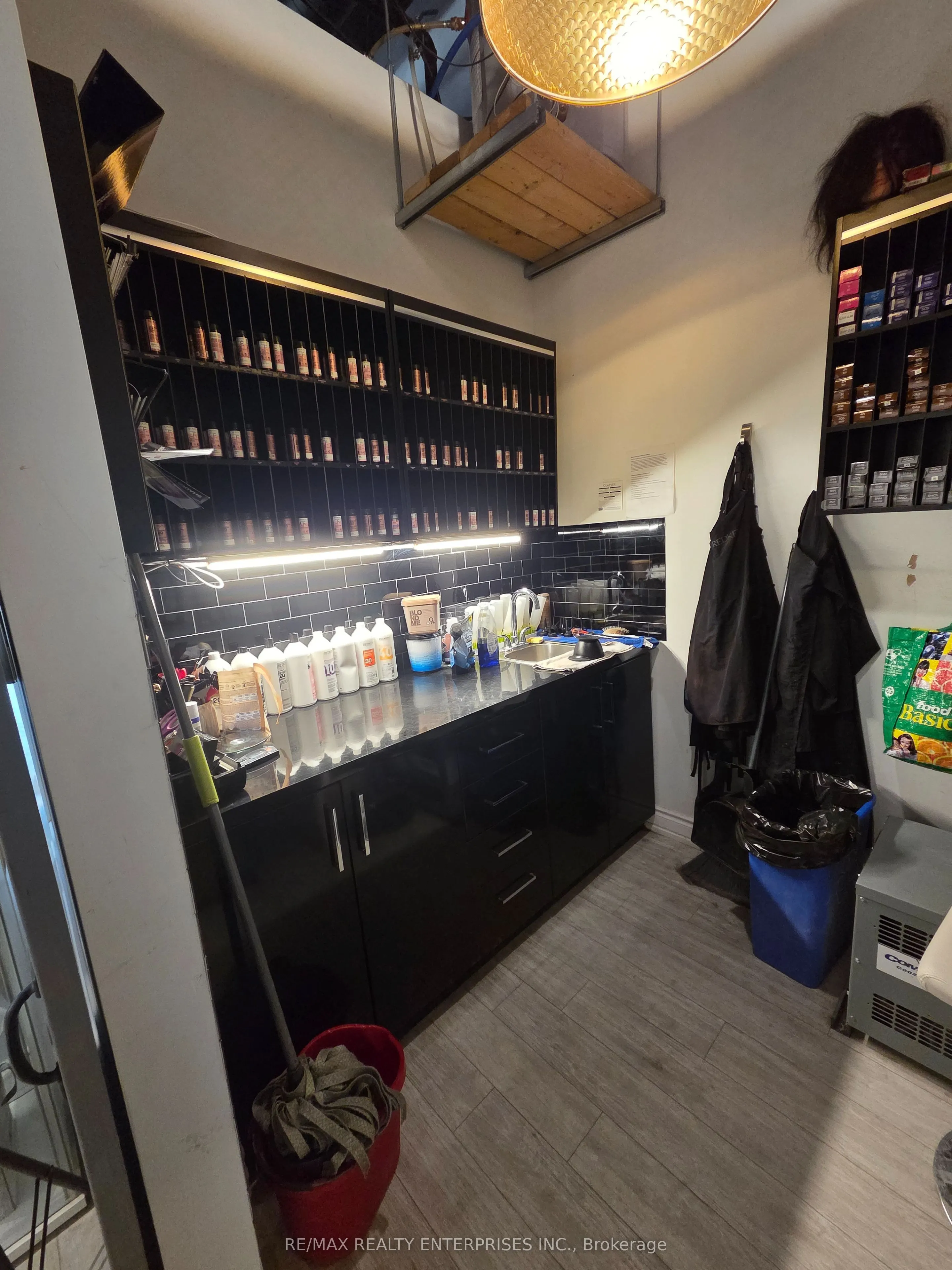 216 Oak Park Boulevard #106
