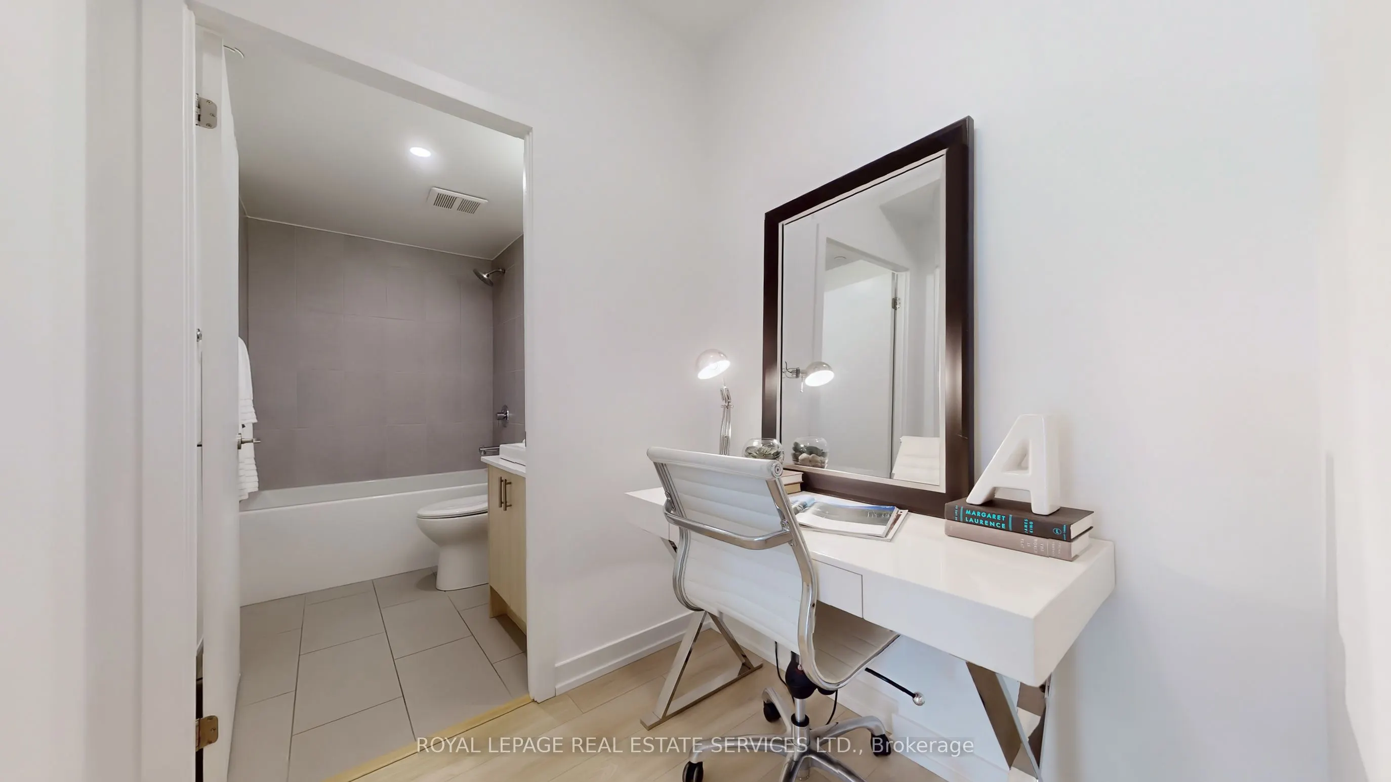1195 The Queensway #213