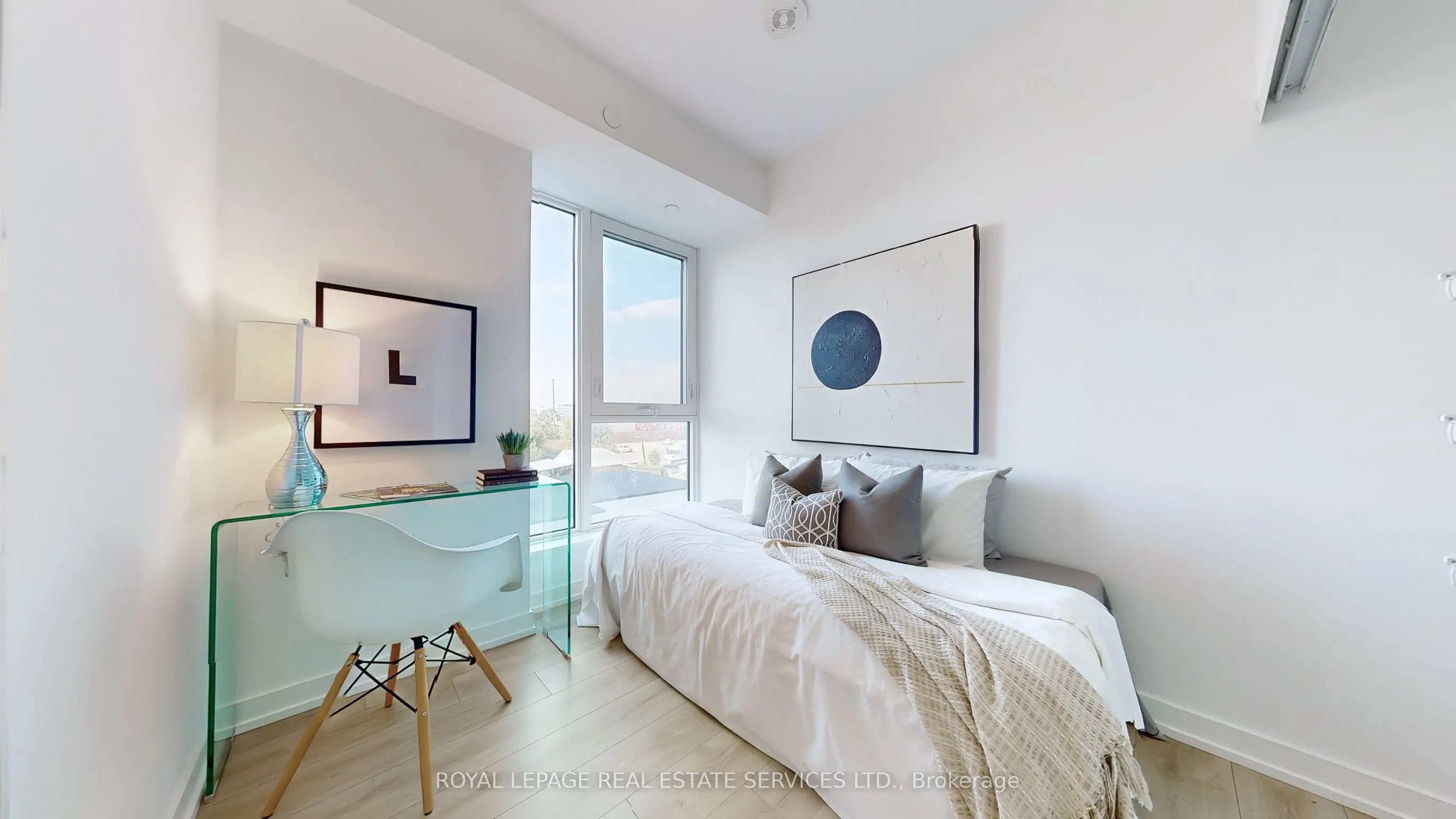 1195 The Queensway #213