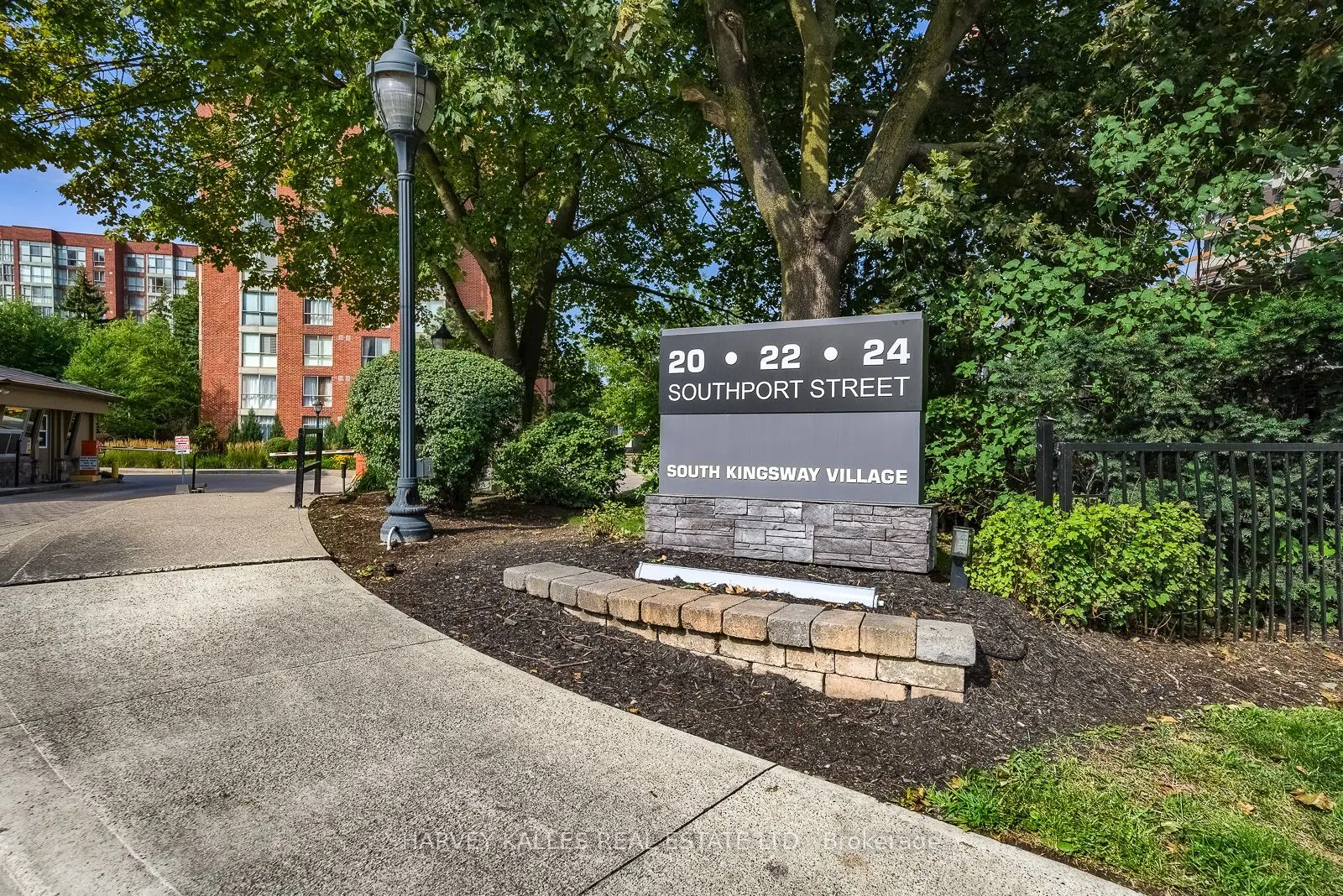 20 Southport Street #521