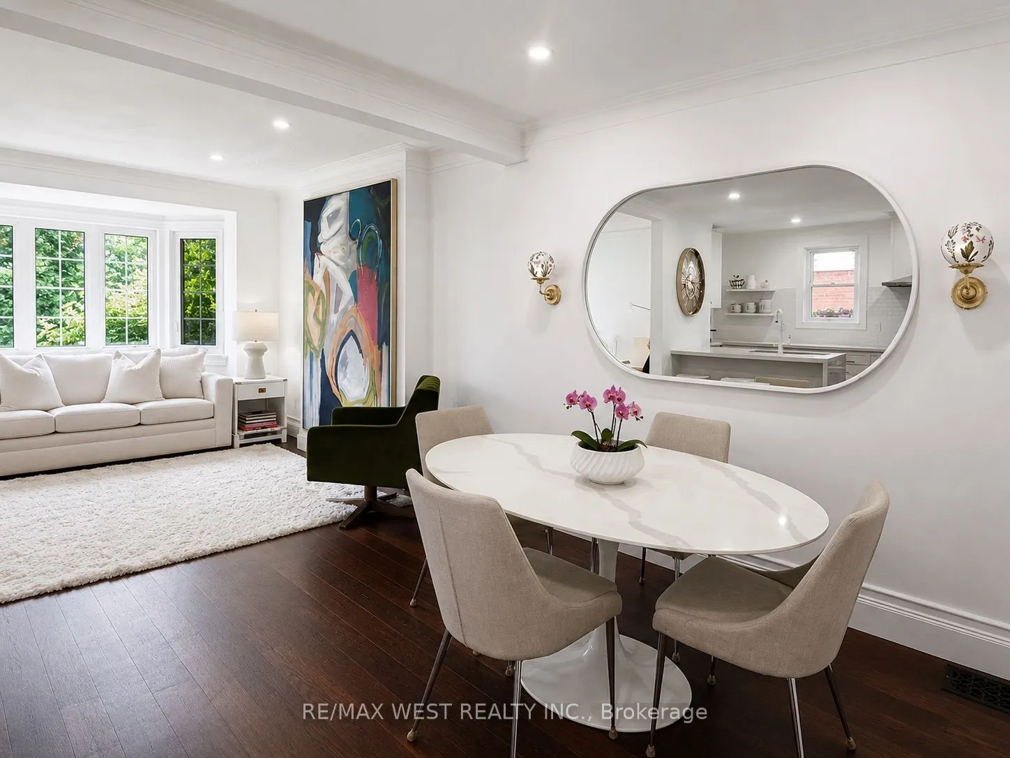 12 Brentwood Road S