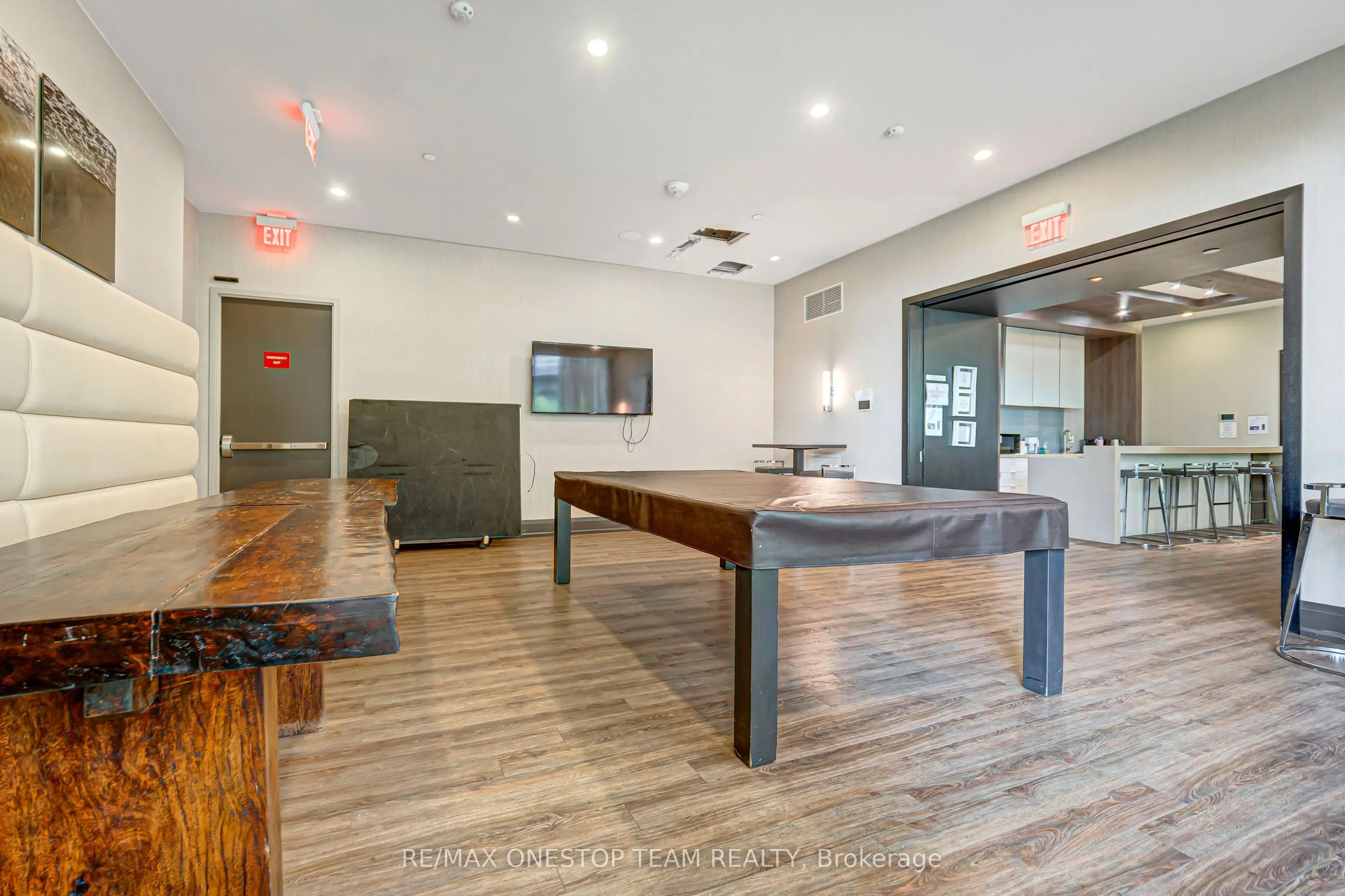 59 Annie Craig Drive #1306