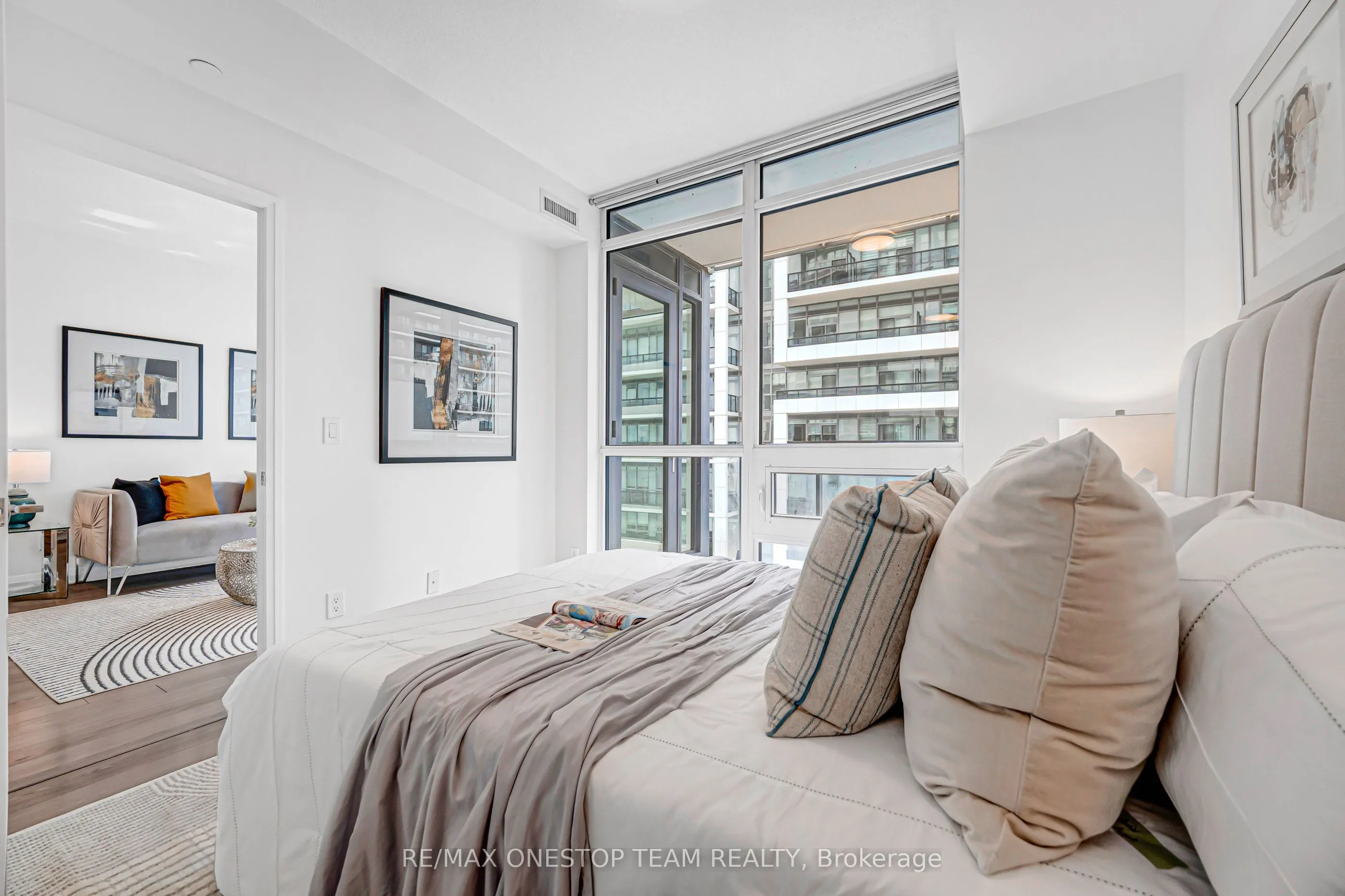59 Annie Craig Drive #1306