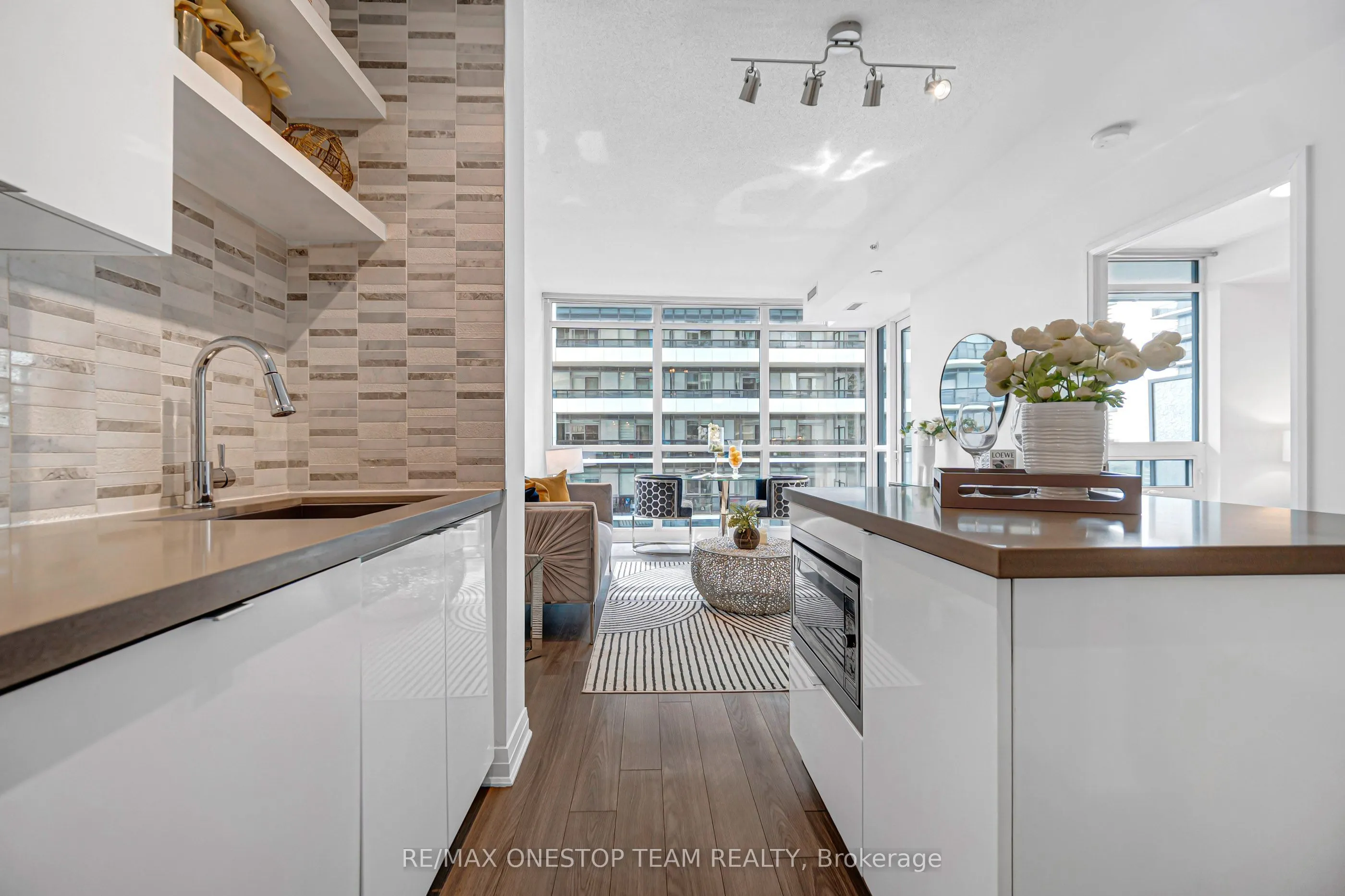 59 Annie Craig Drive #1306