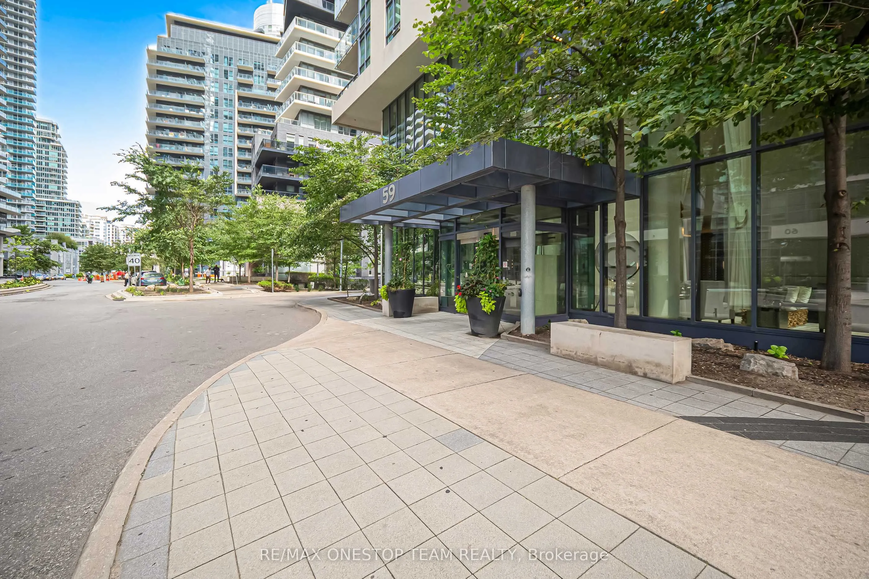 59 Annie Craig Drive #1306