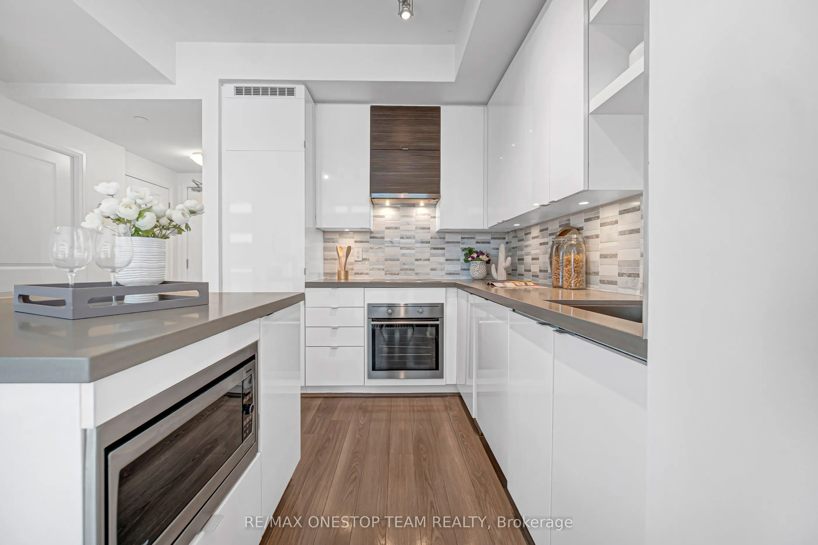 59 Annie Craig Drive #1306