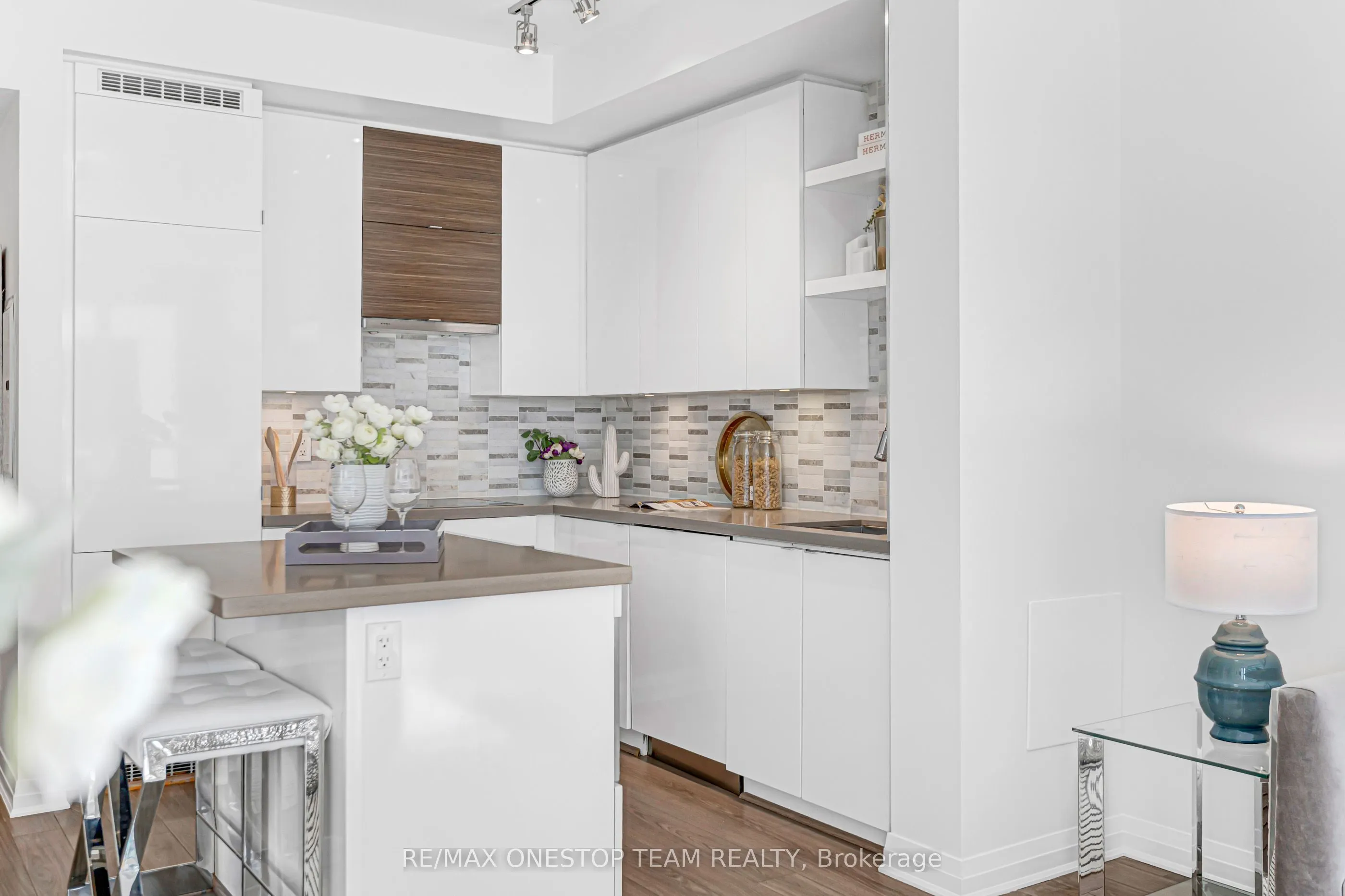 59 Annie Craig Drive #1306