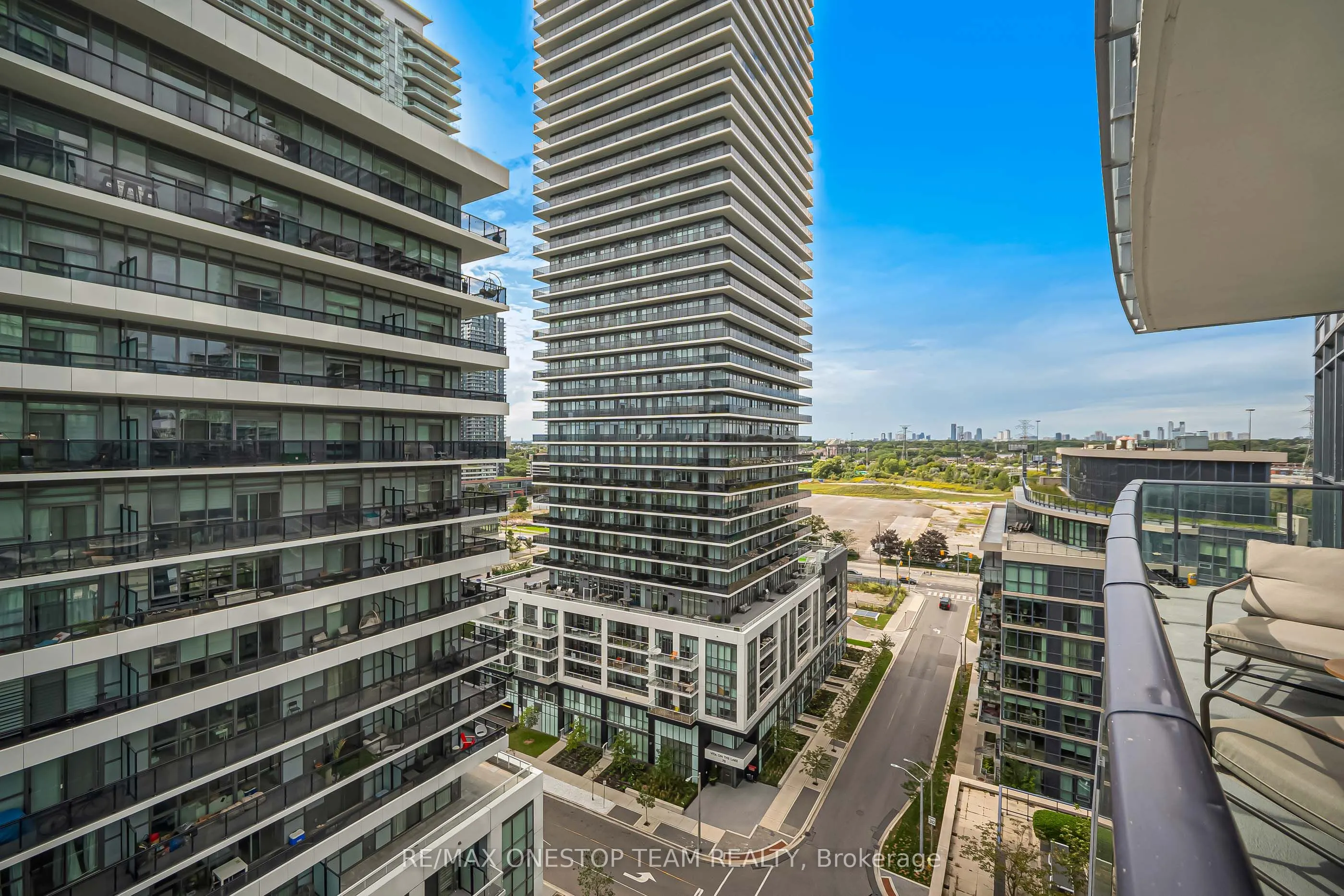 59 Annie Craig Drive #1306