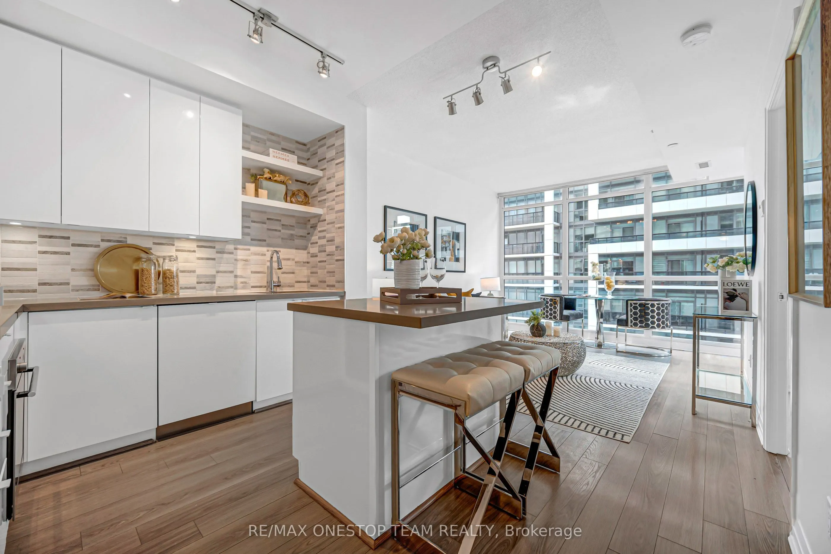 59 Annie Craig Drive #1306