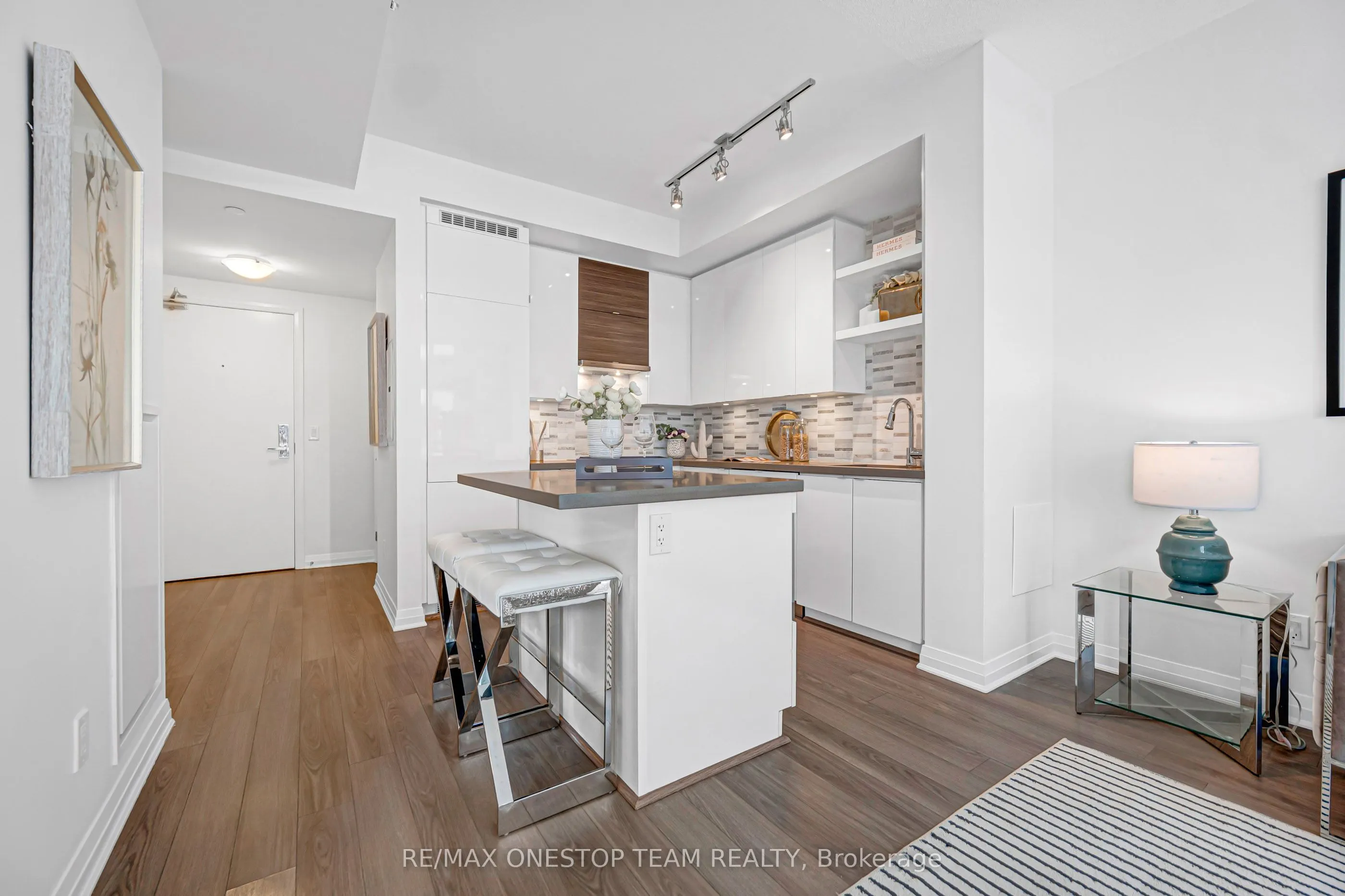 59 Annie Craig Drive #1306