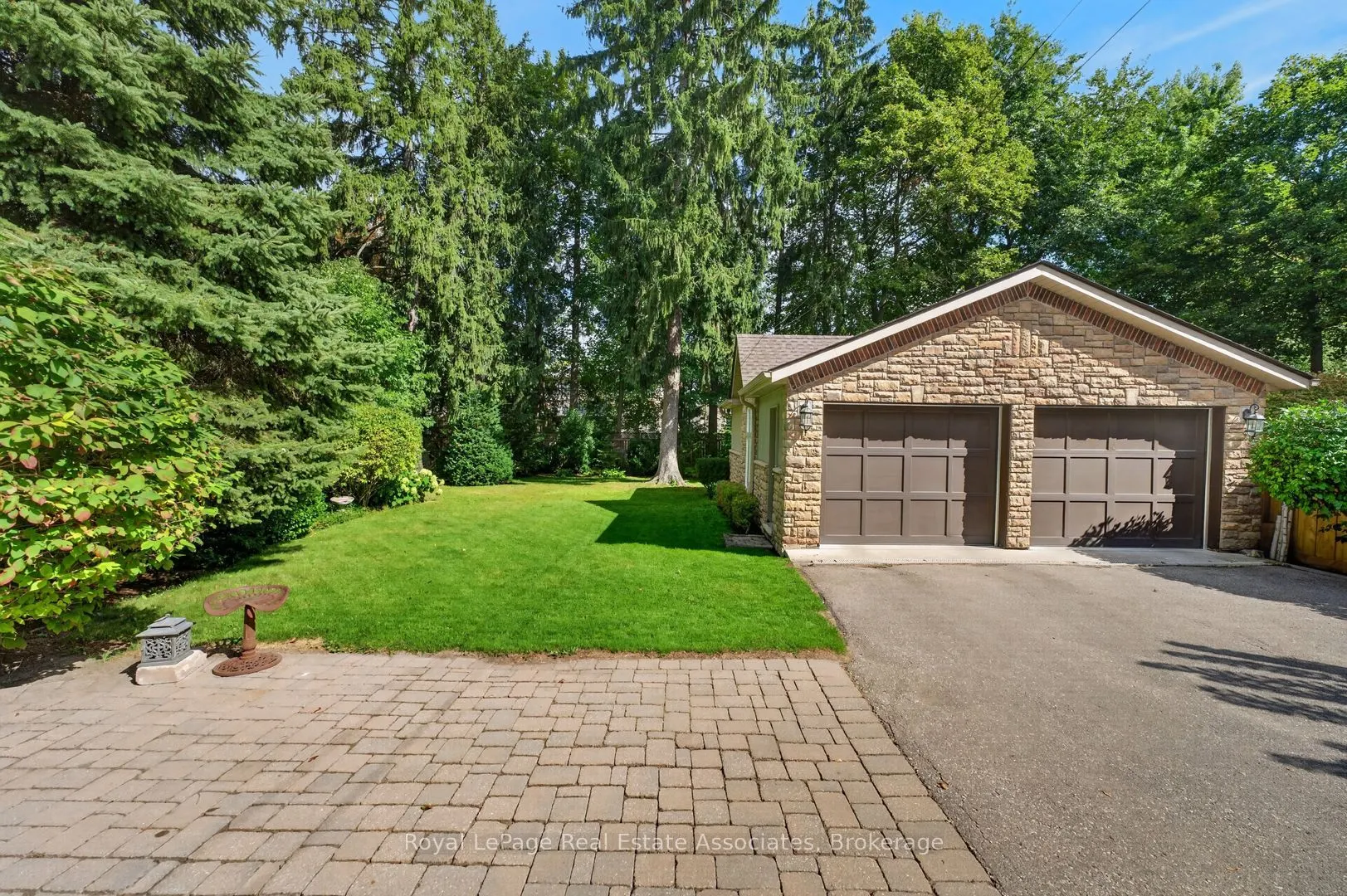 33 Ben Machree Drive