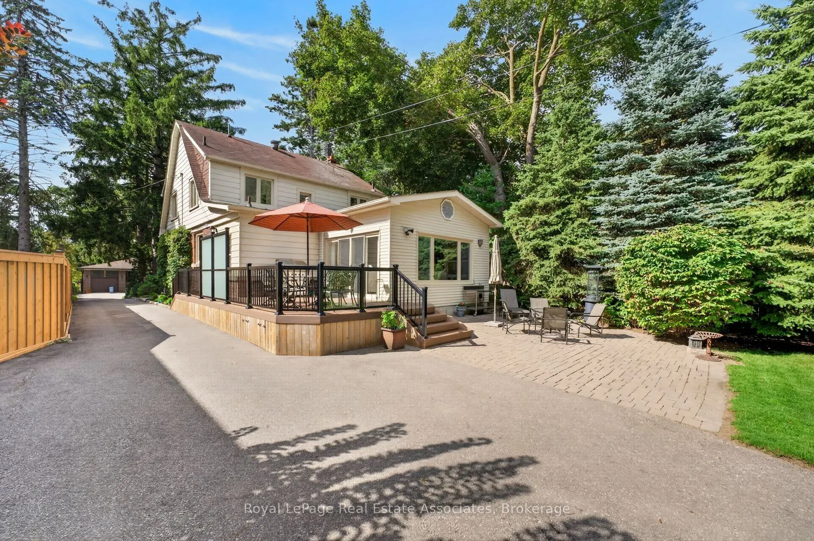 33 Ben Machree Drive