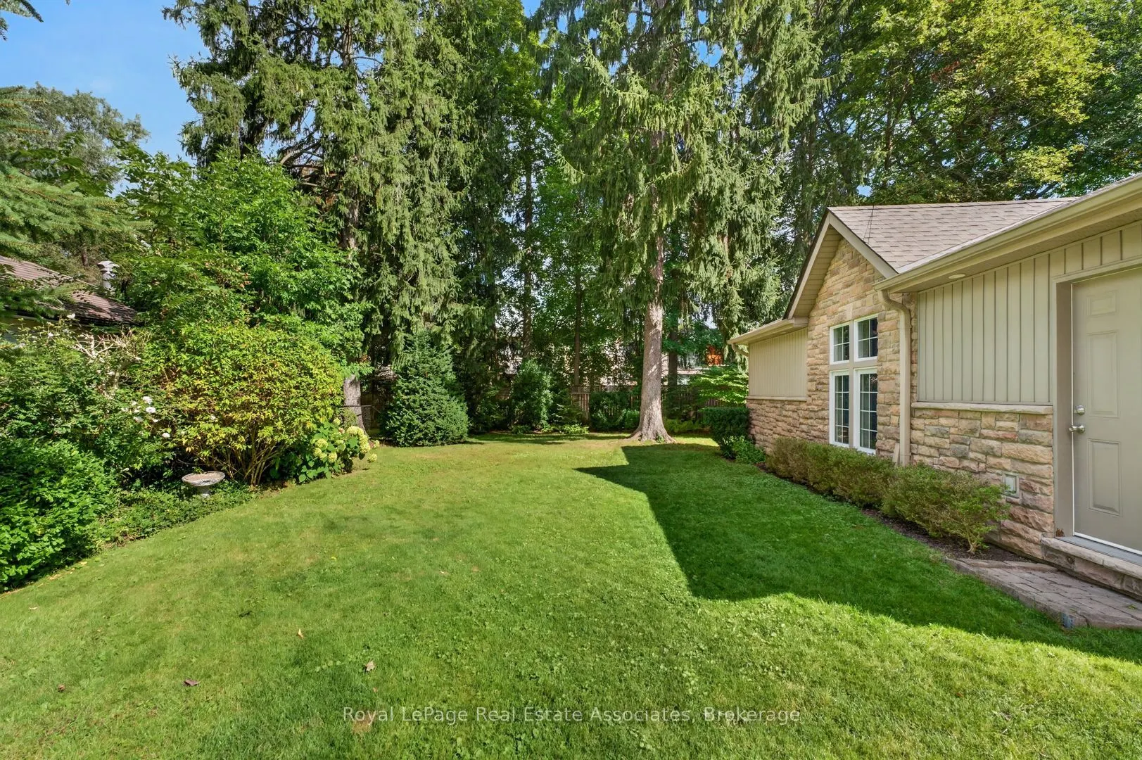 33 Ben Machree Drive