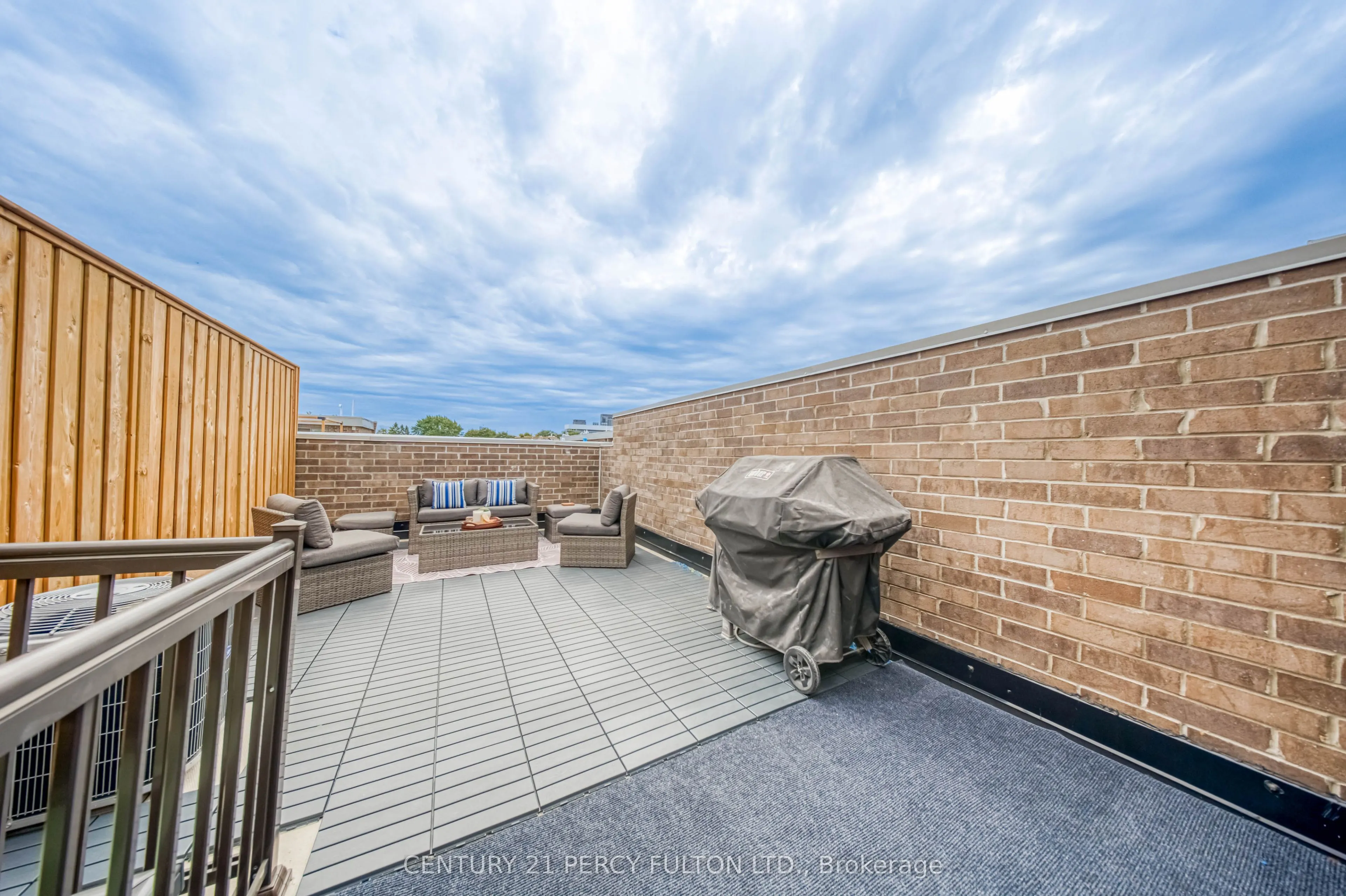 26 Ernest Avenue #20