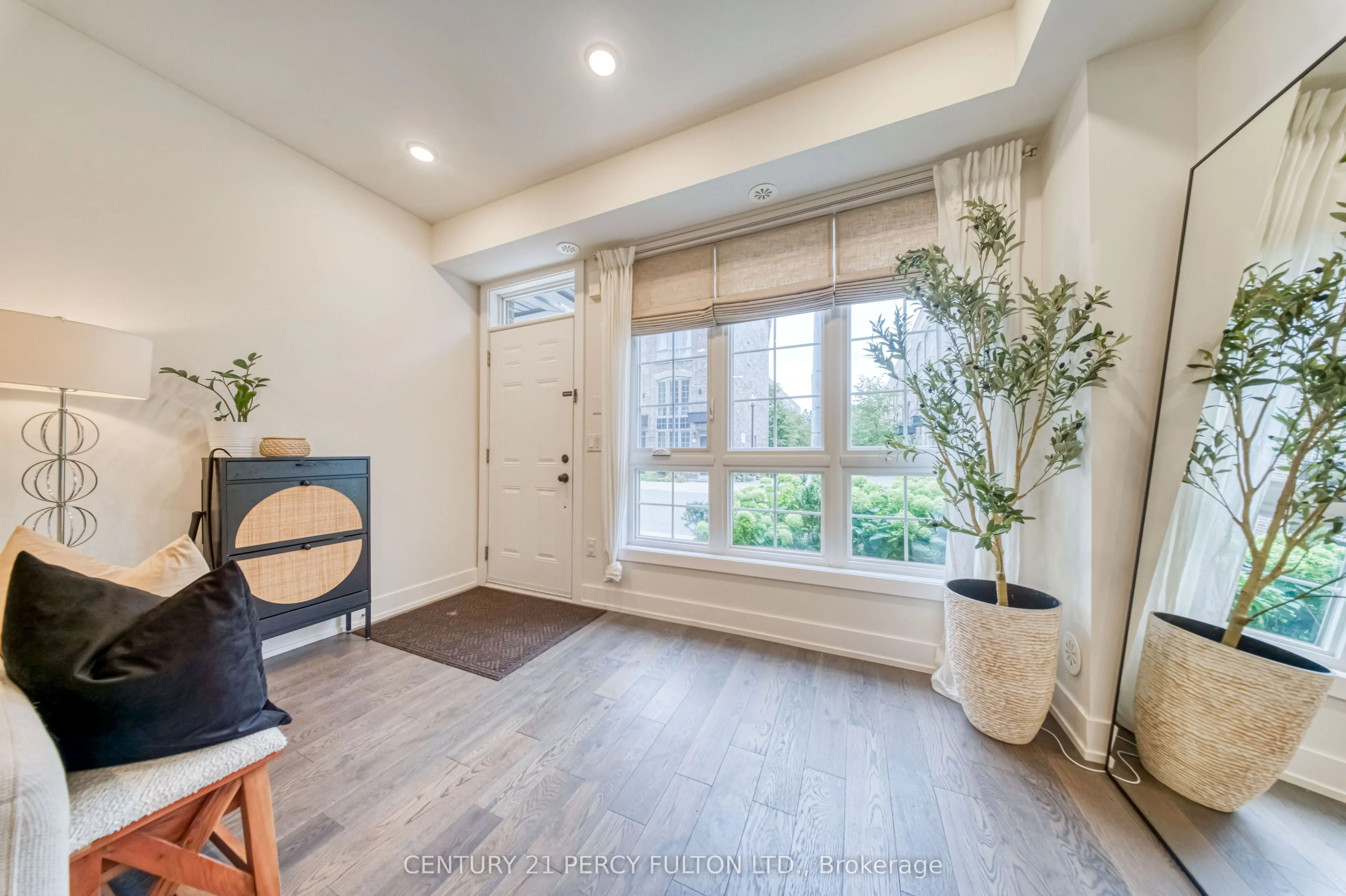 26 Ernest Avenue #20