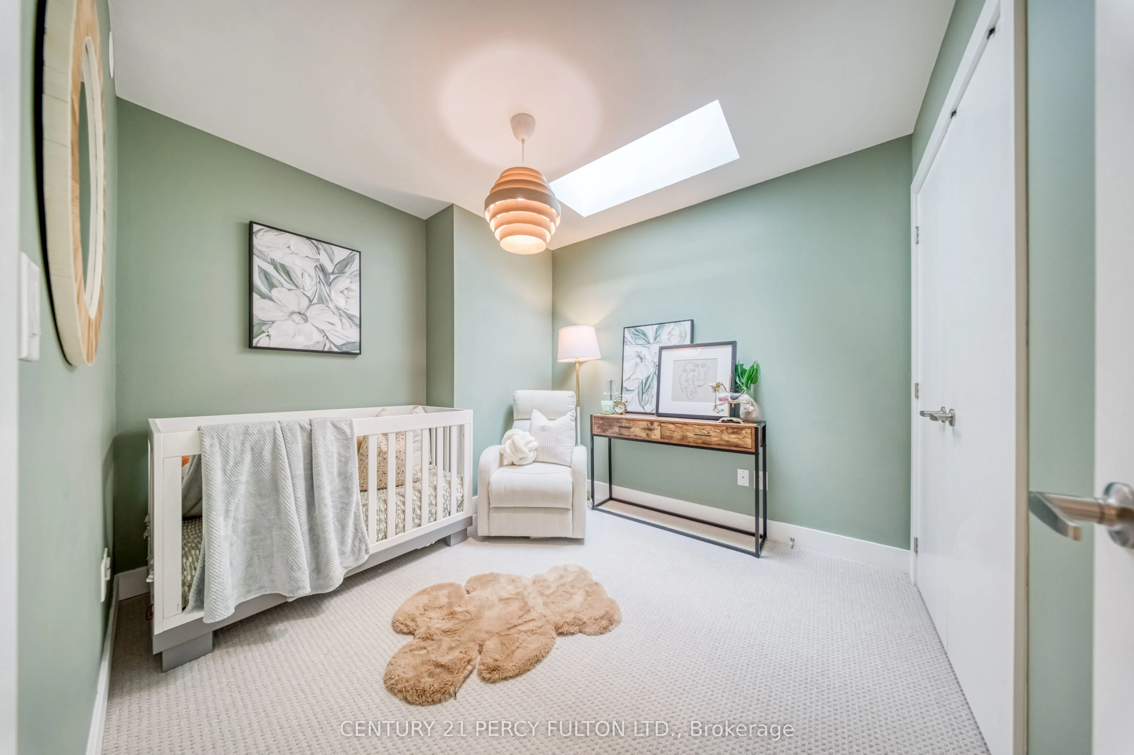 26 Ernest Avenue #20