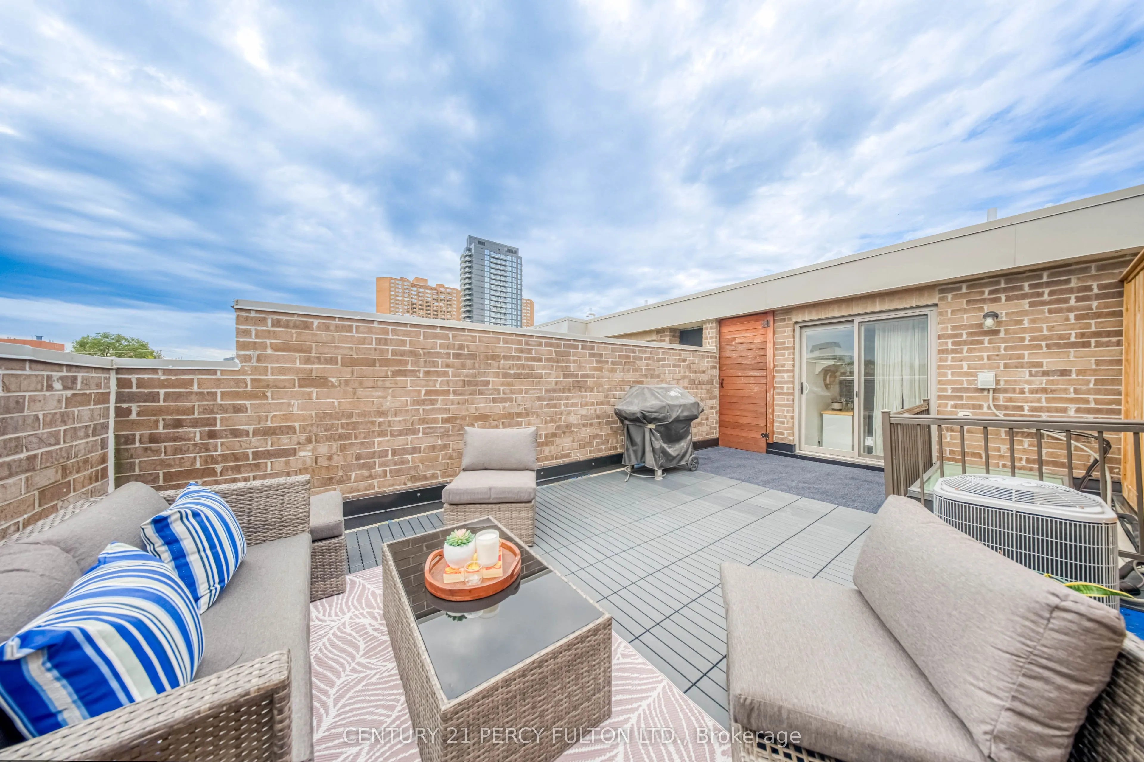 26 Ernest Avenue #20