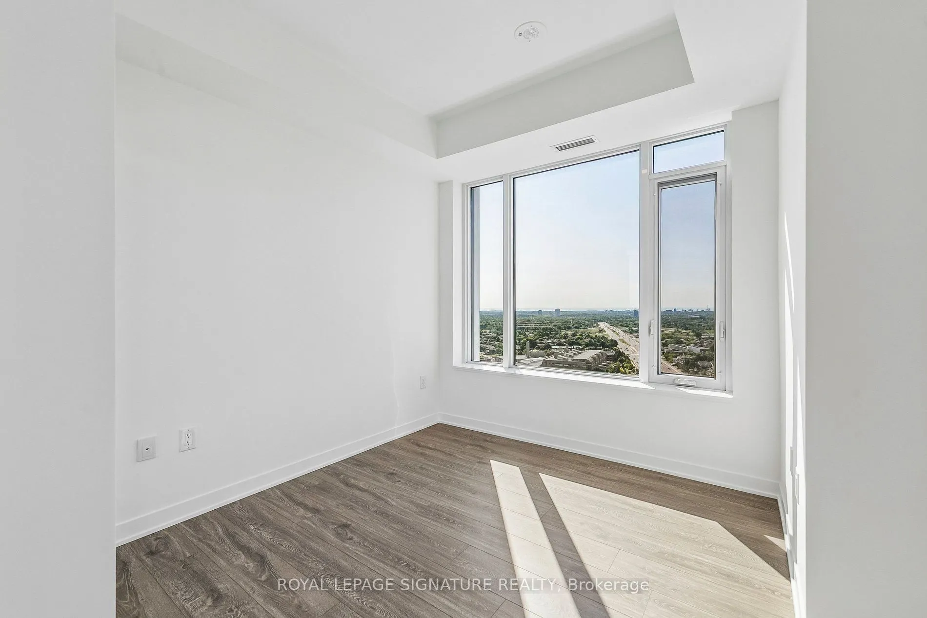 2495 Eglinton Avenue W #2404