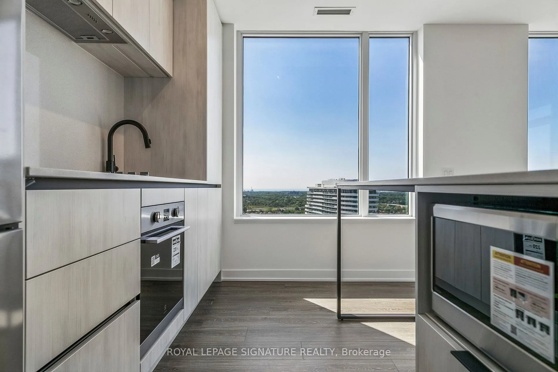 2495 Eglinton Avenue W #2404