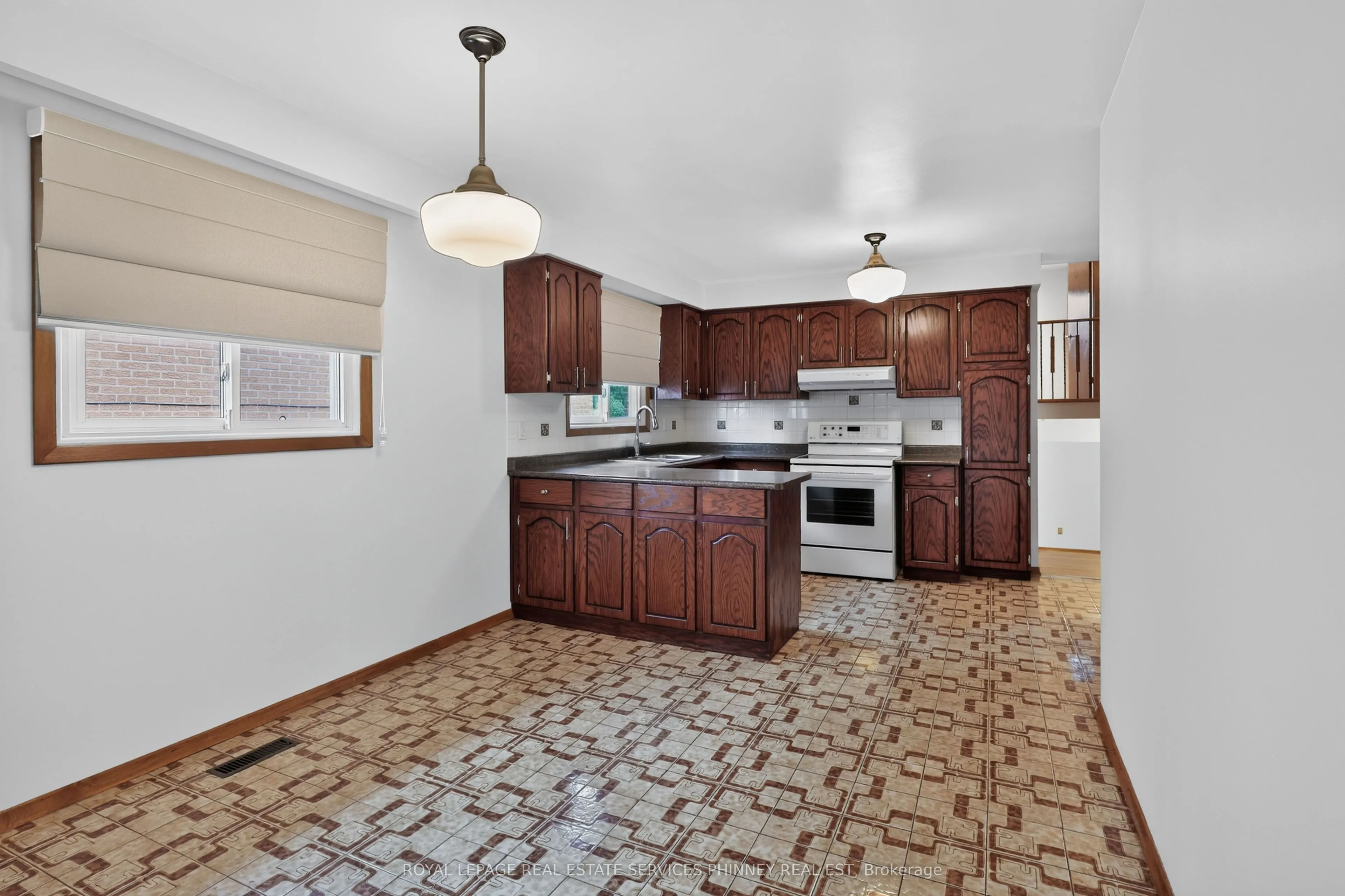 1633 Warren Drive