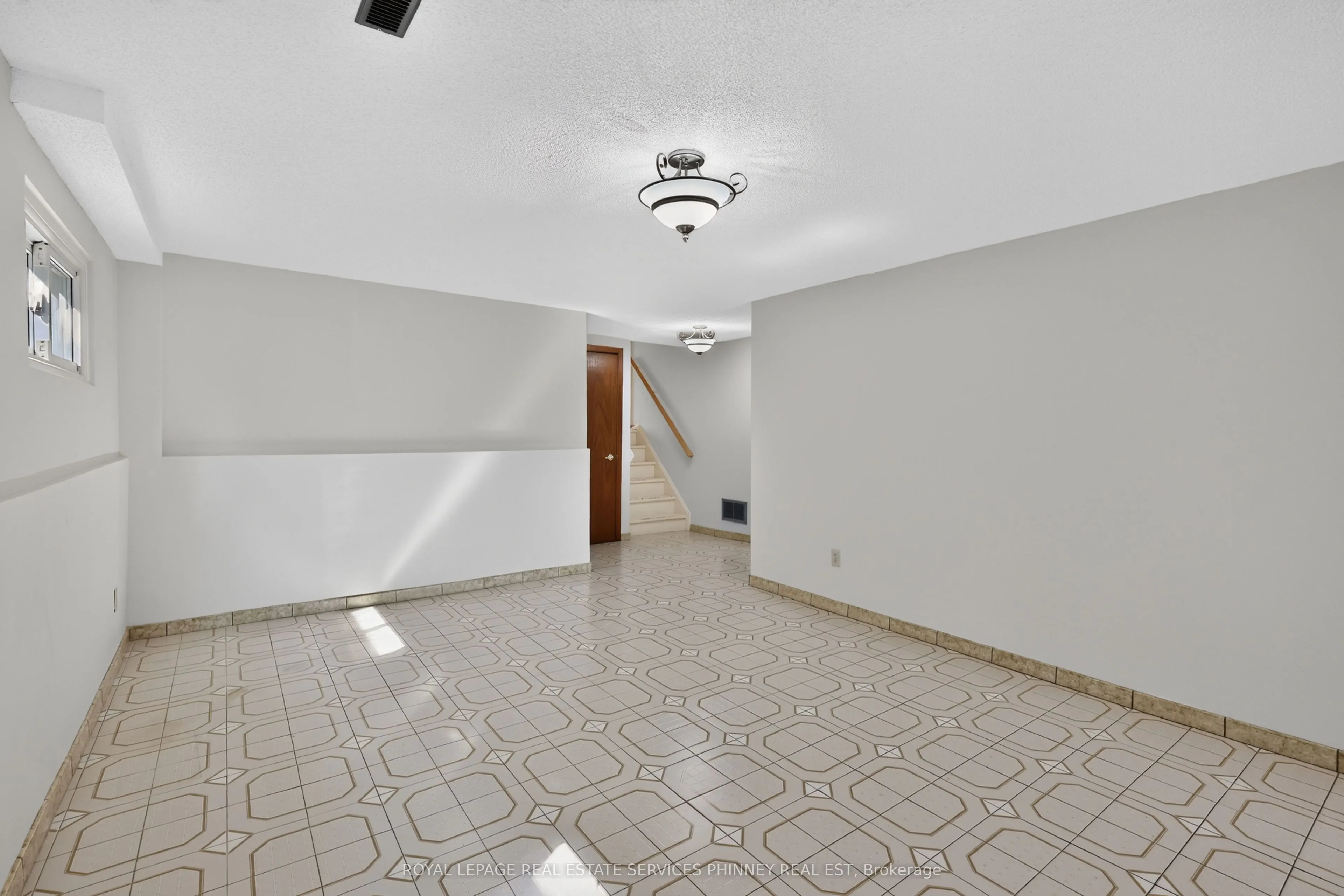 1633 Warren Drive