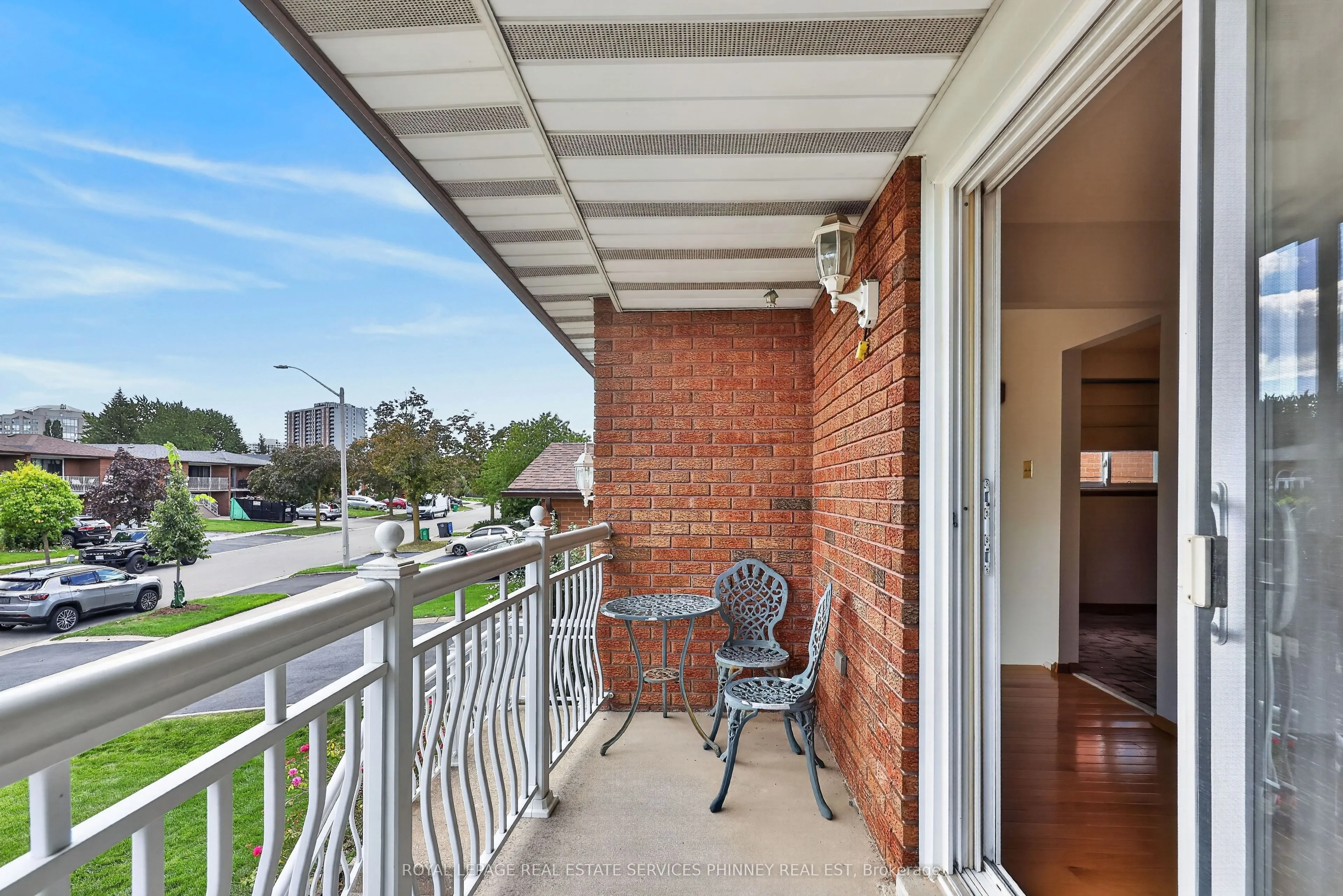 1633 Warren Drive