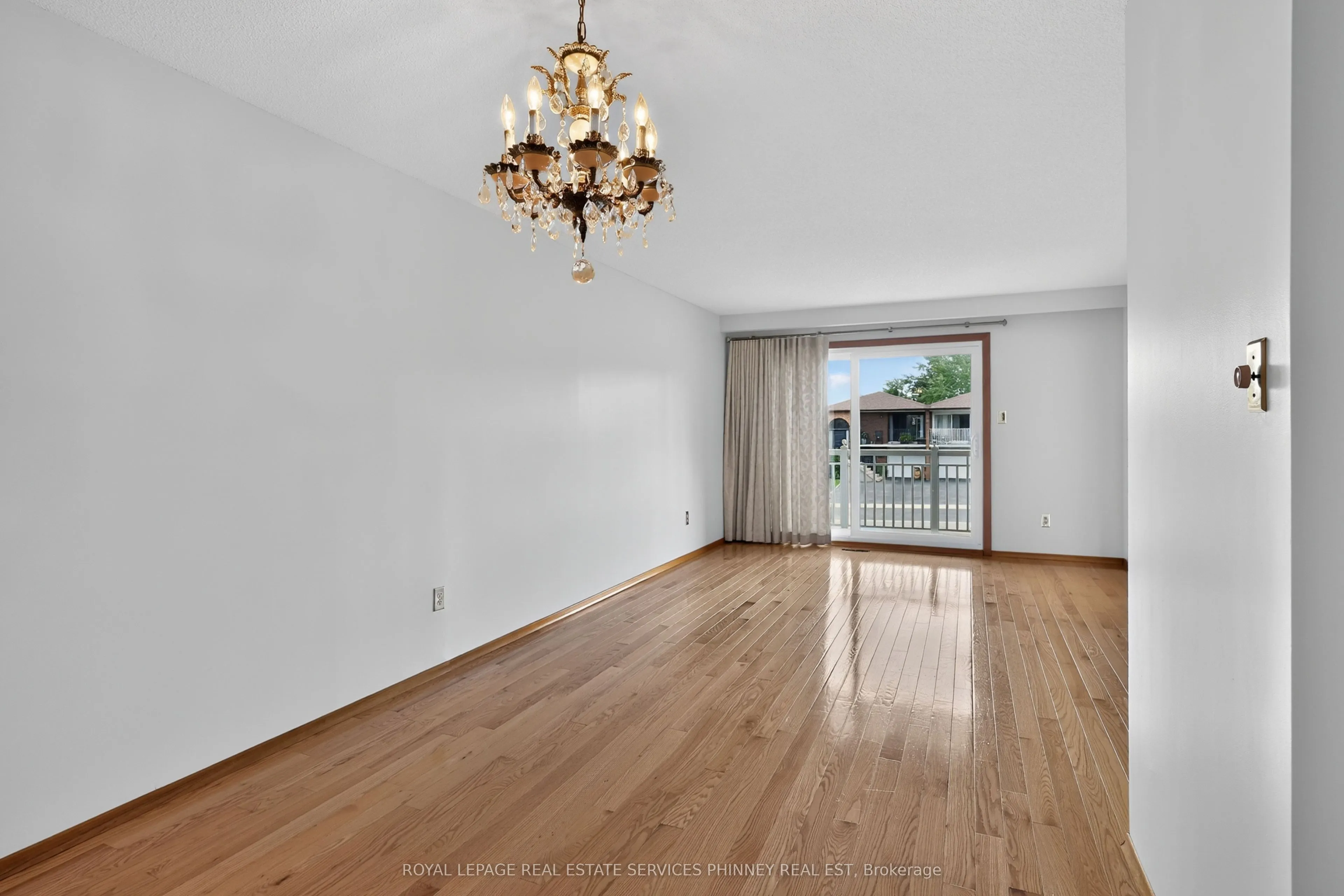 1633 Warren Drive
