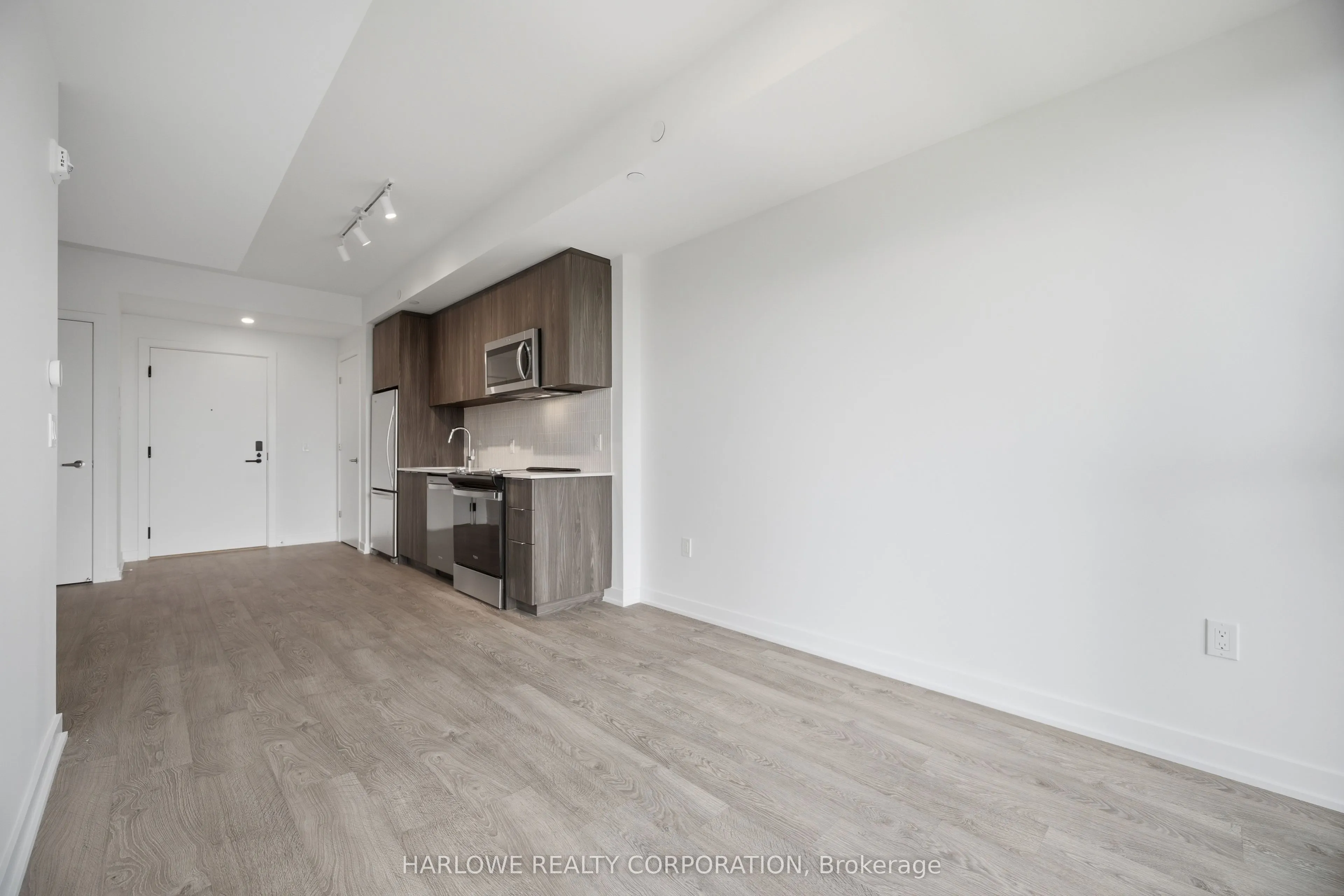 740 Whitlock Avenue #617