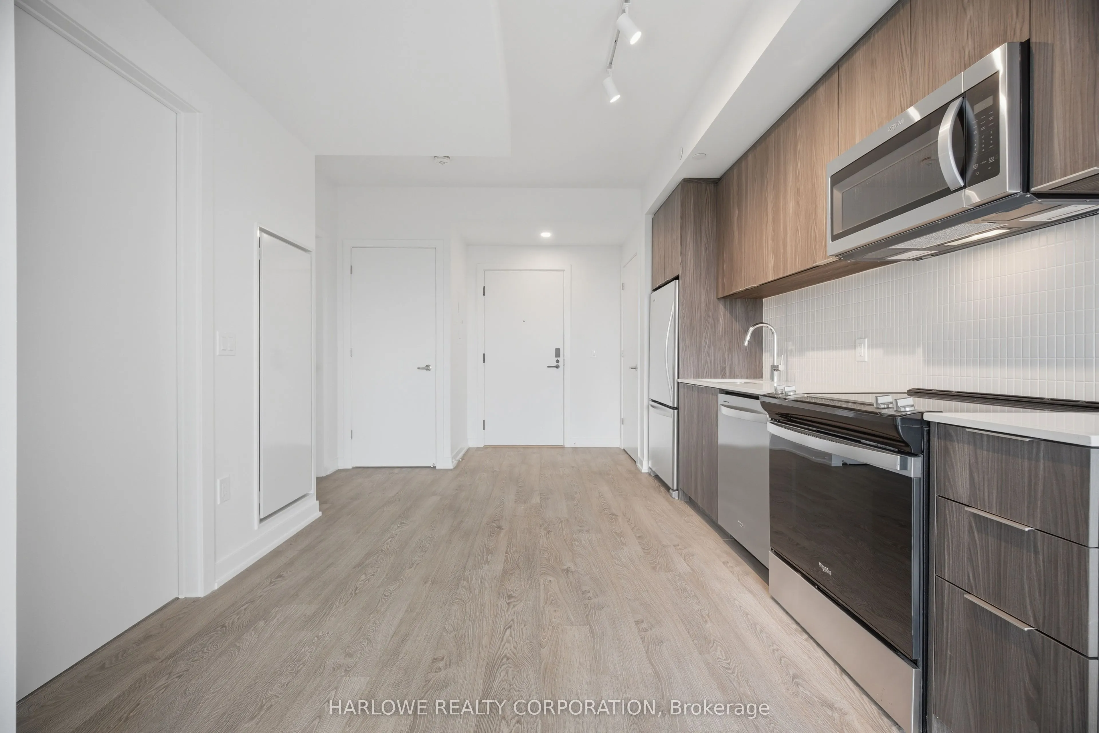 740 Whitlock Avenue #617