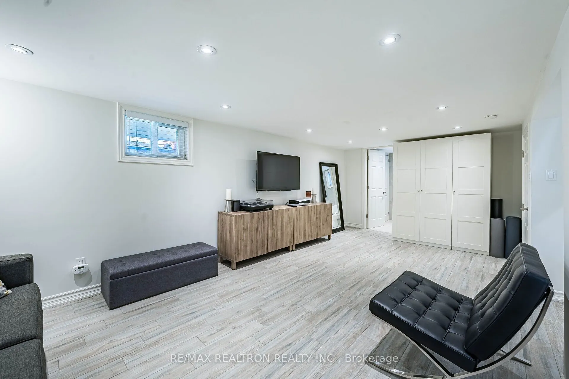 9 Ingleside Drive