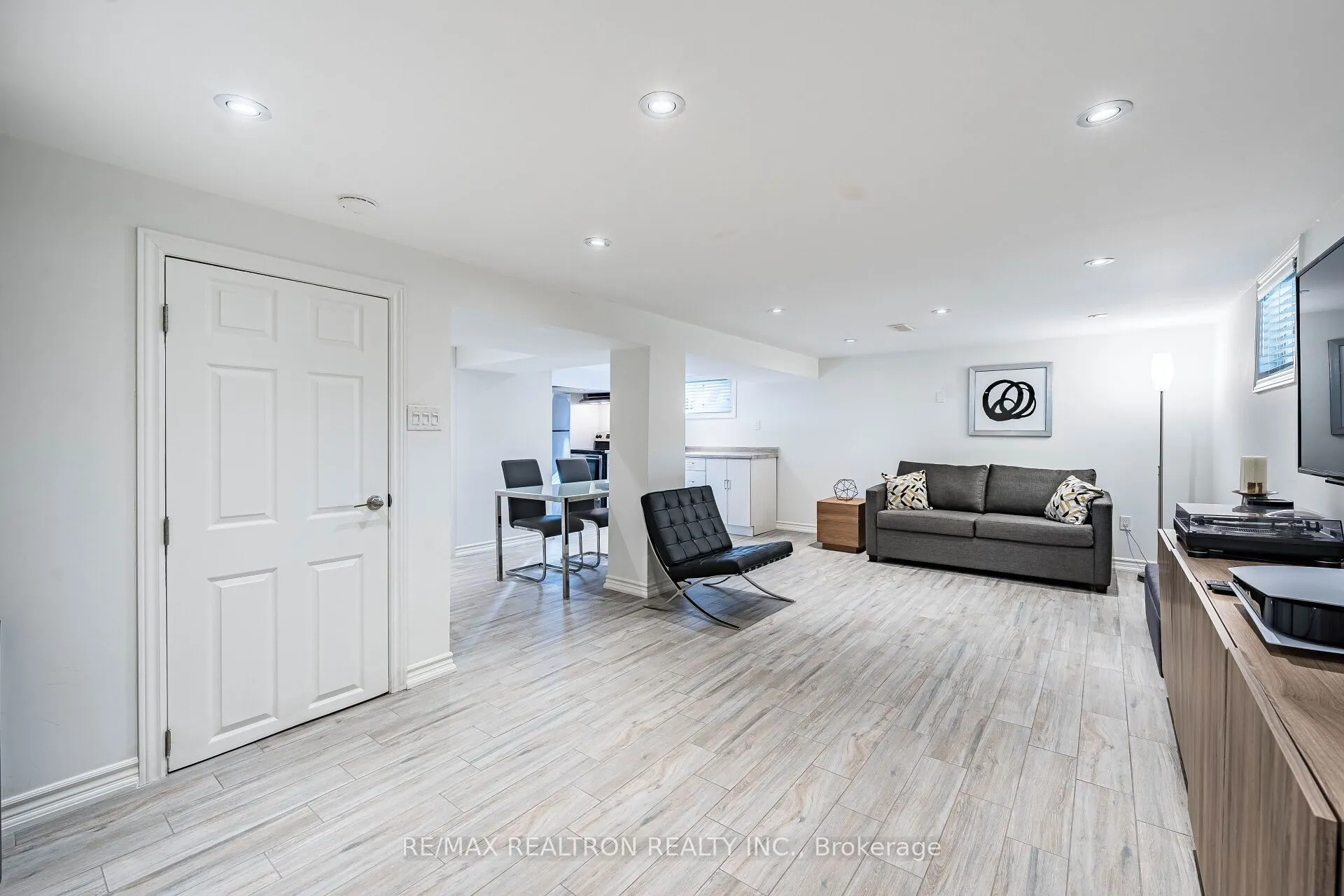 9 Ingleside Drive