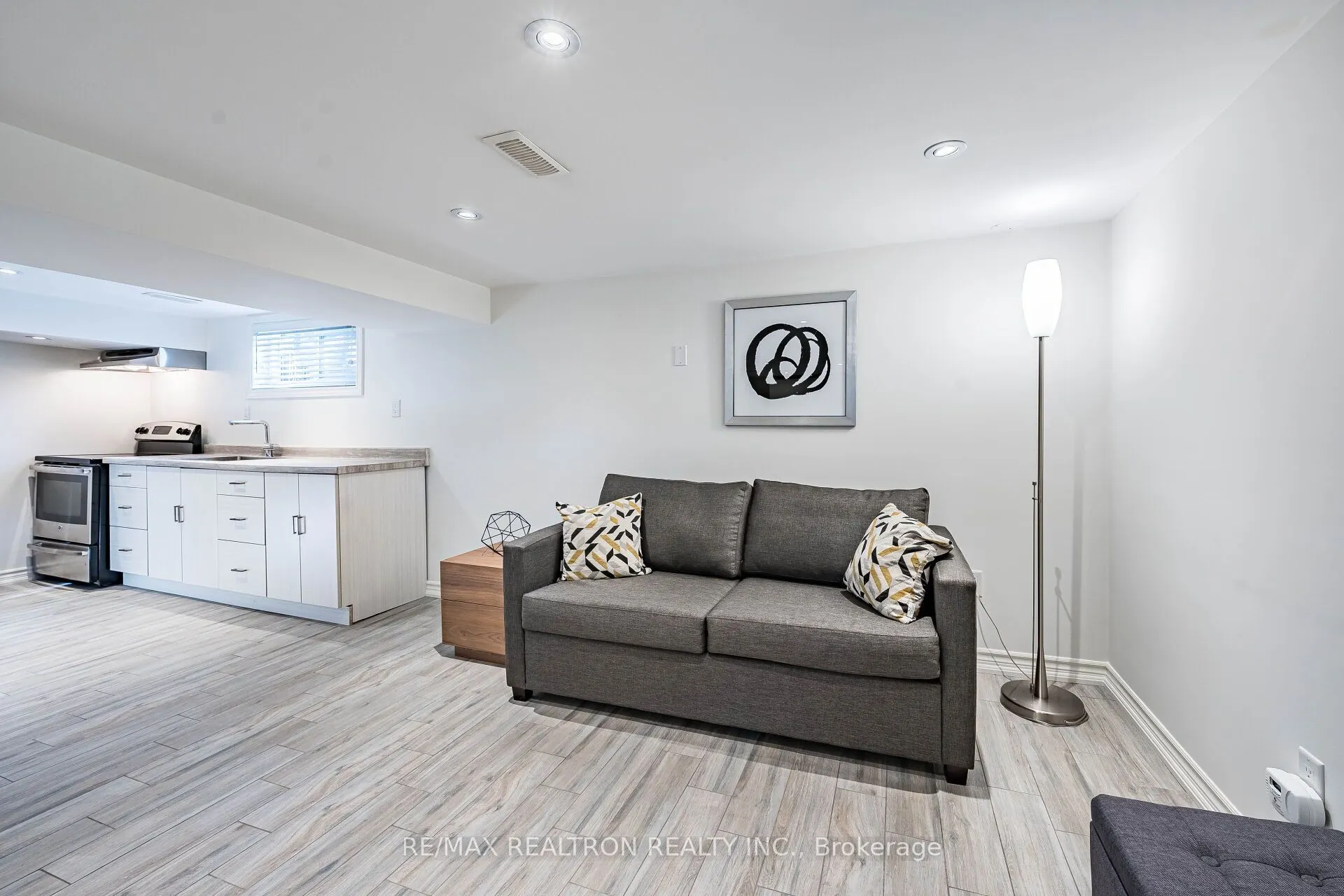 9 Ingleside Drive