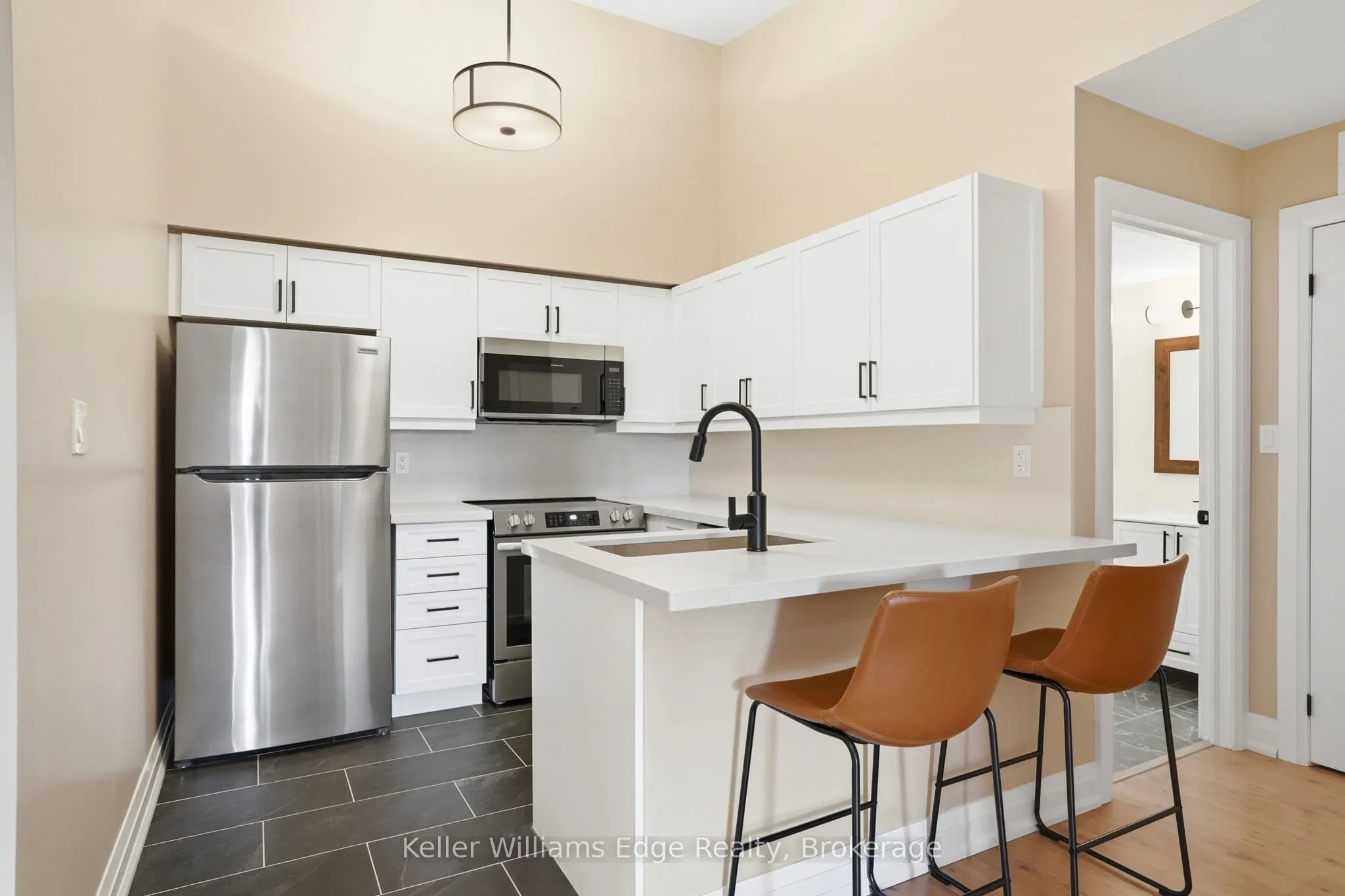 2075 Appleby Line #406