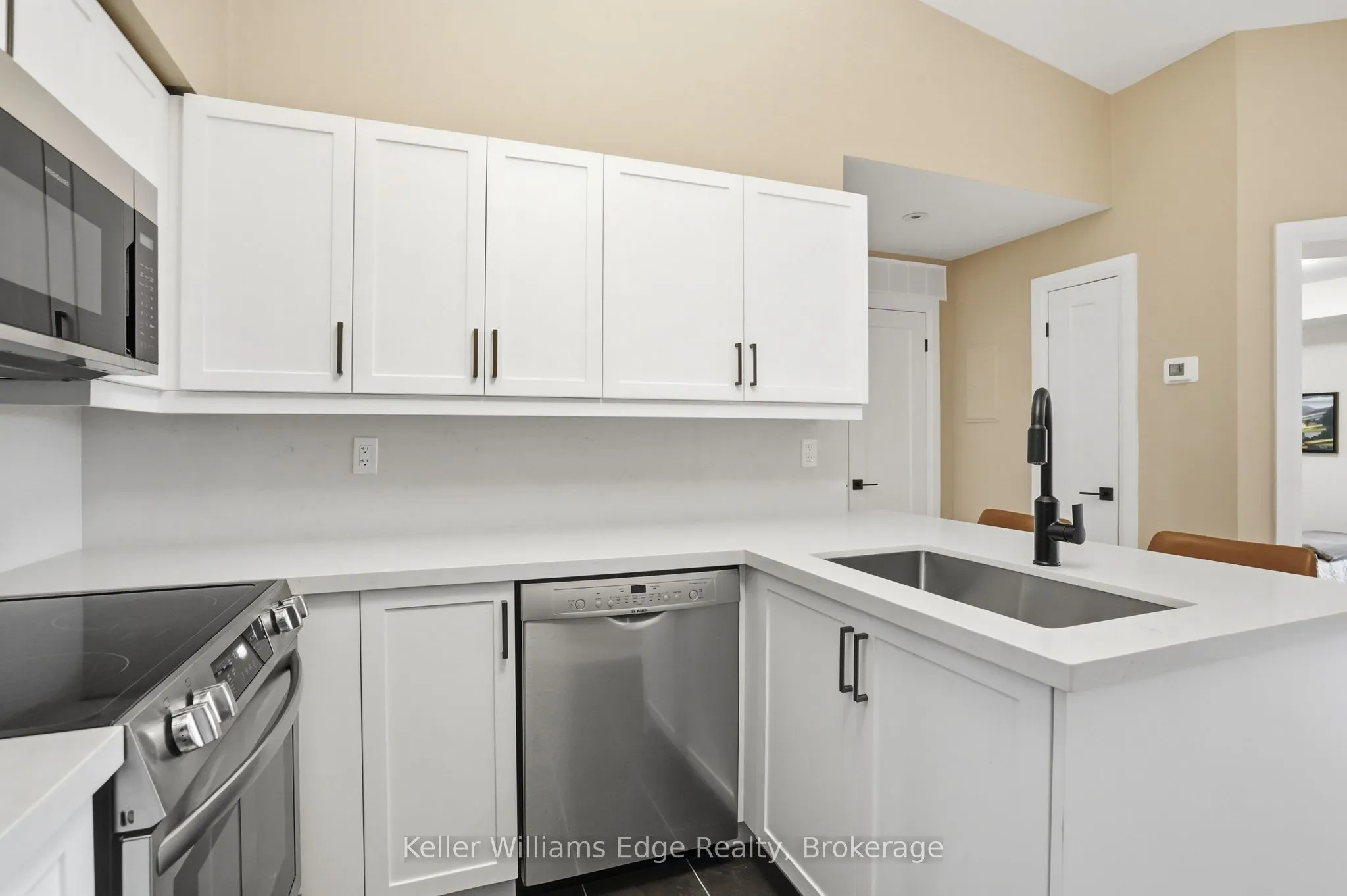 2075 Appleby Line #406