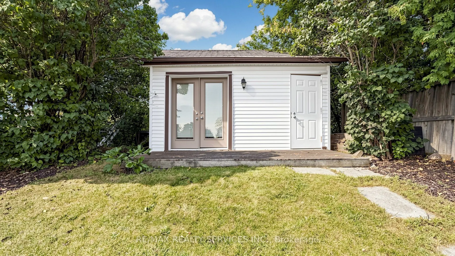 716 Eaglemount Crescent
