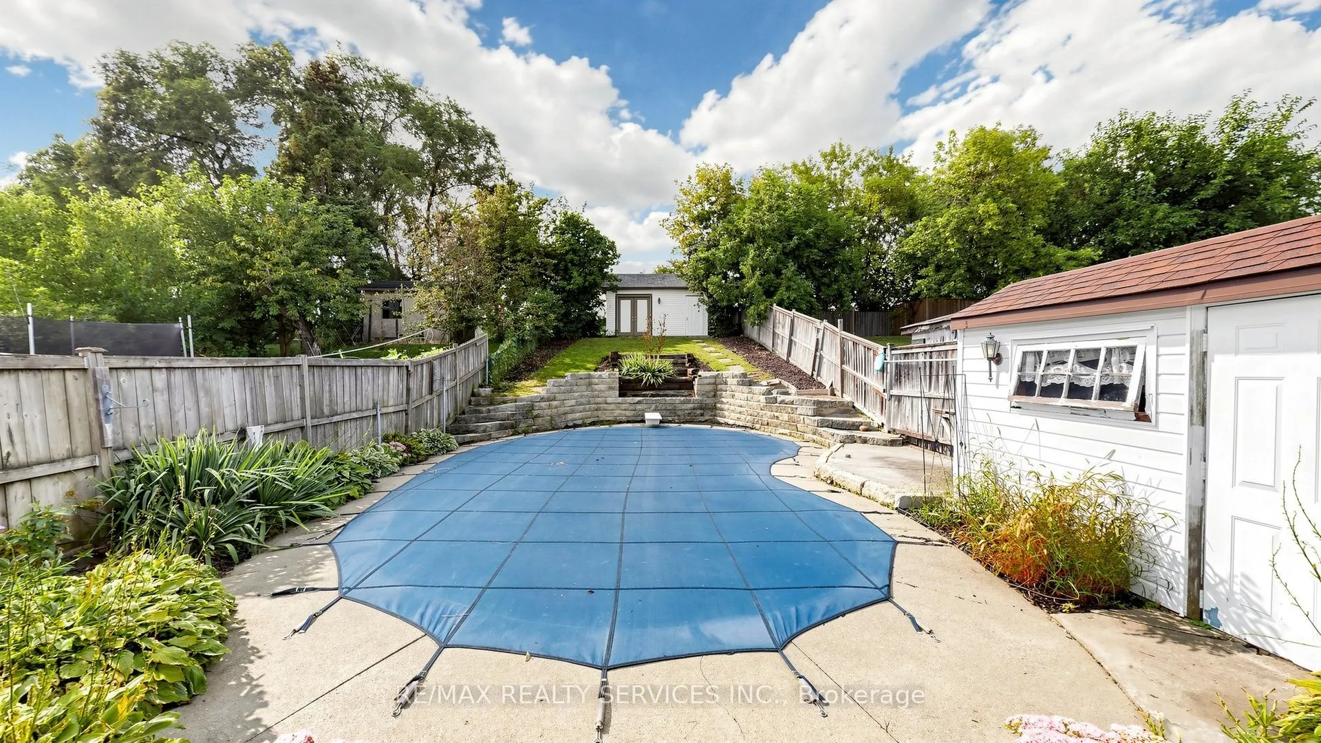 716 Eaglemount Crescent