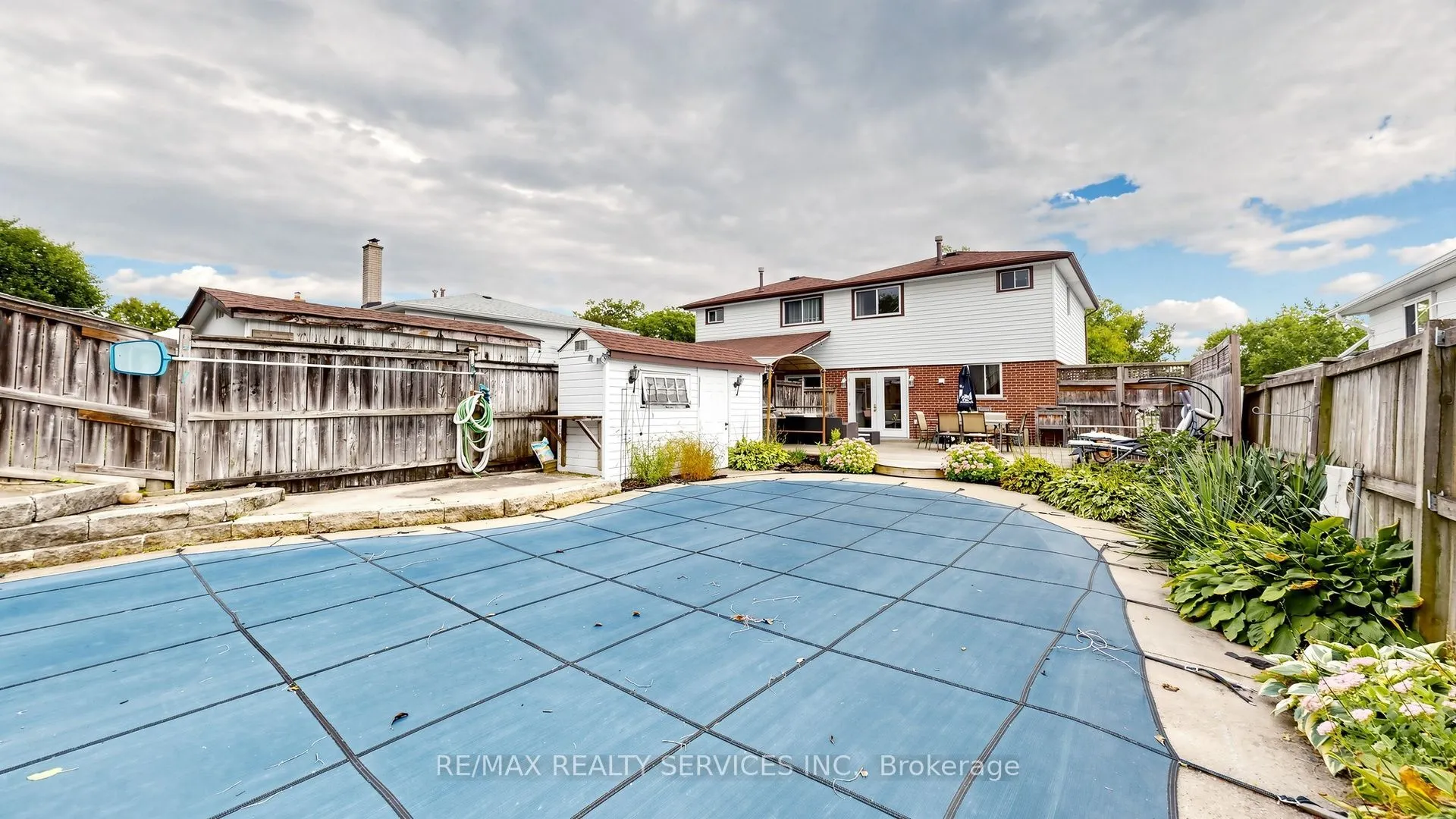 716 Eaglemount Crescent