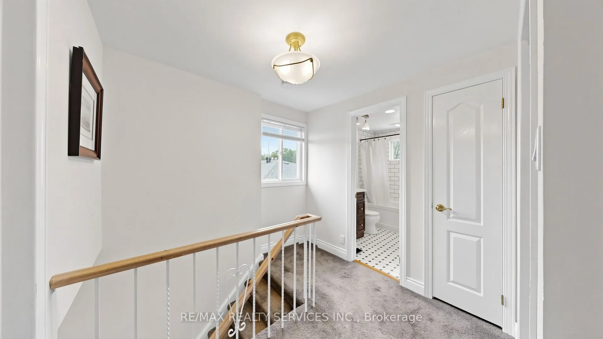 716 Eaglemount Crescent
