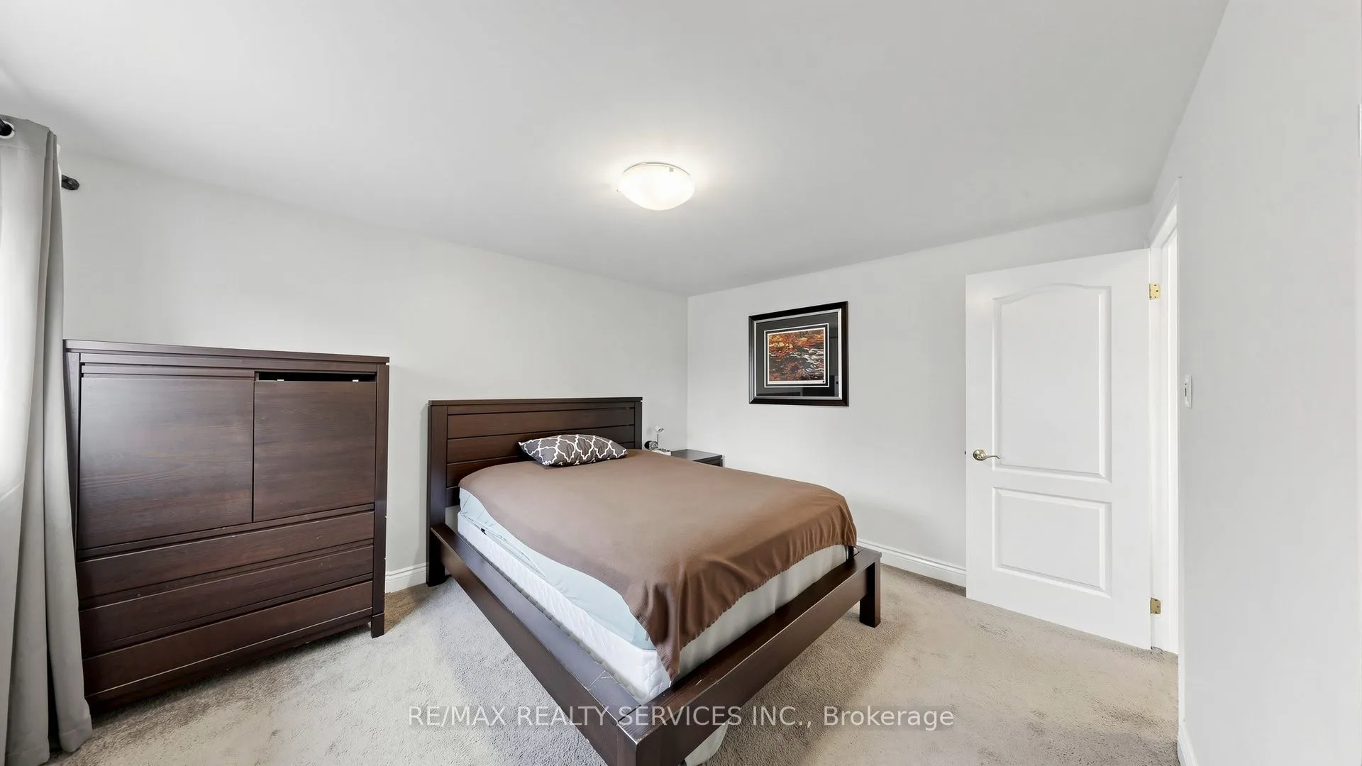 716 Eaglemount Crescent