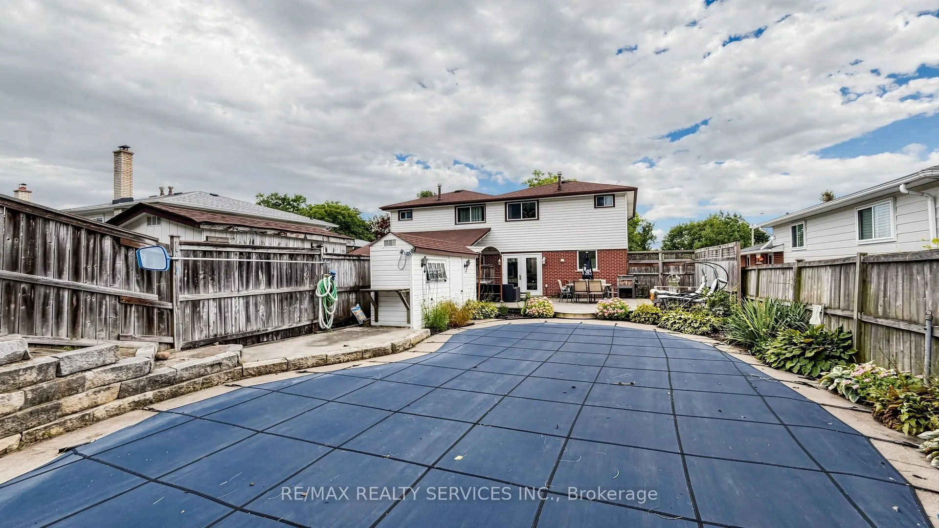 716 Eaglemount Crescent