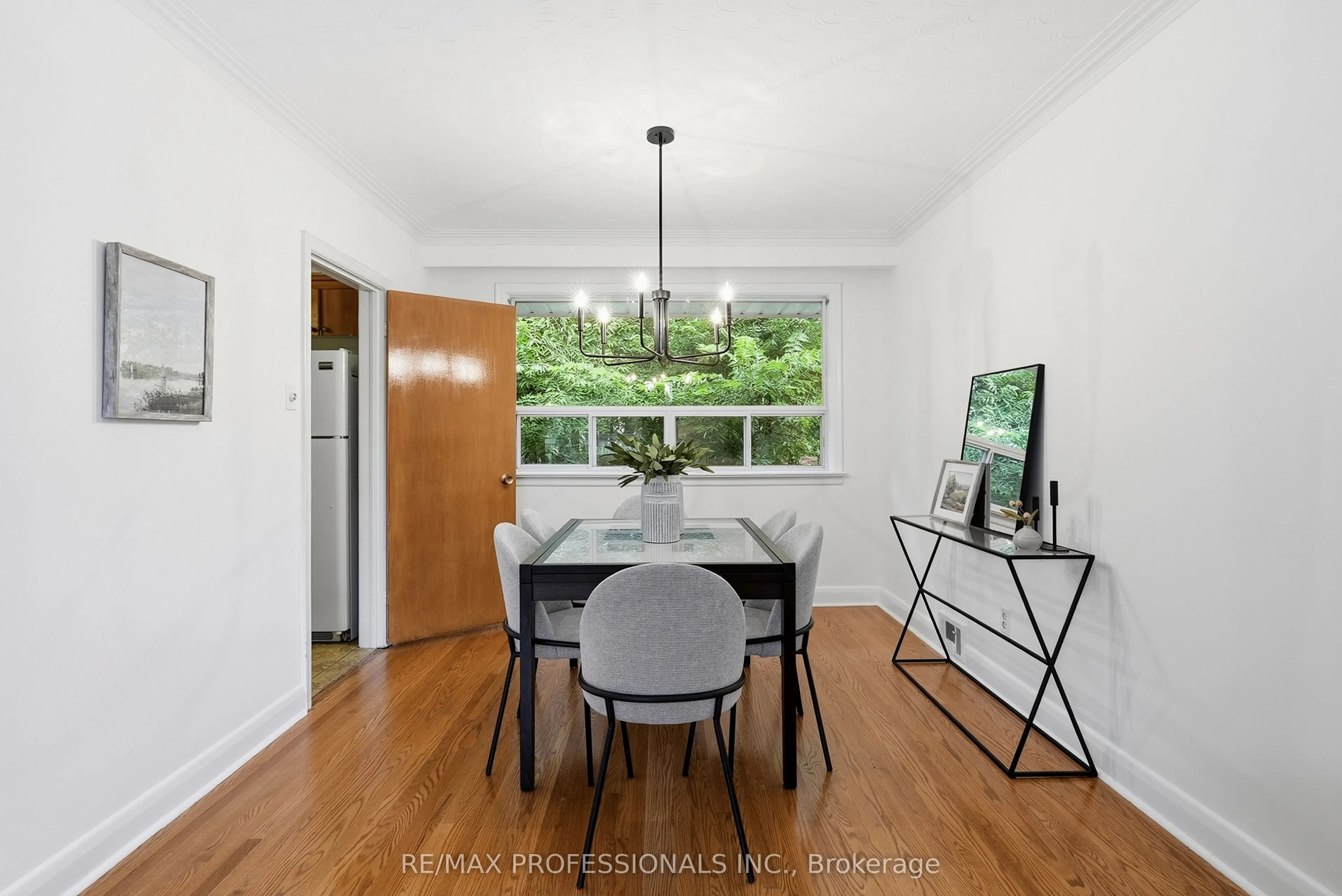 45 Fernalroy Boulevard