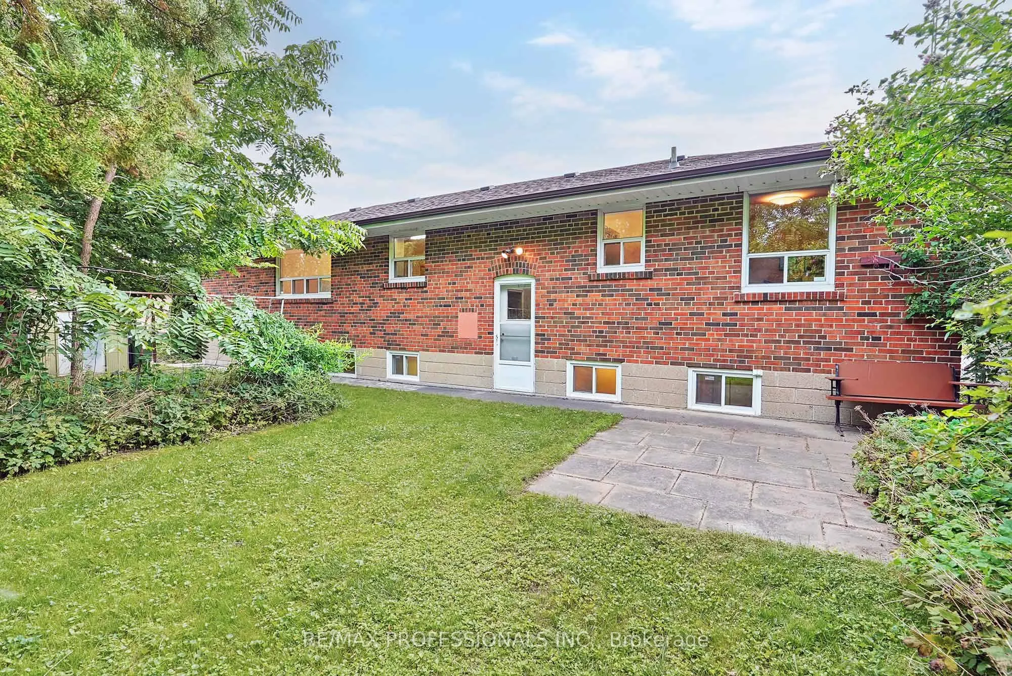 45 Fernalroy Boulevard